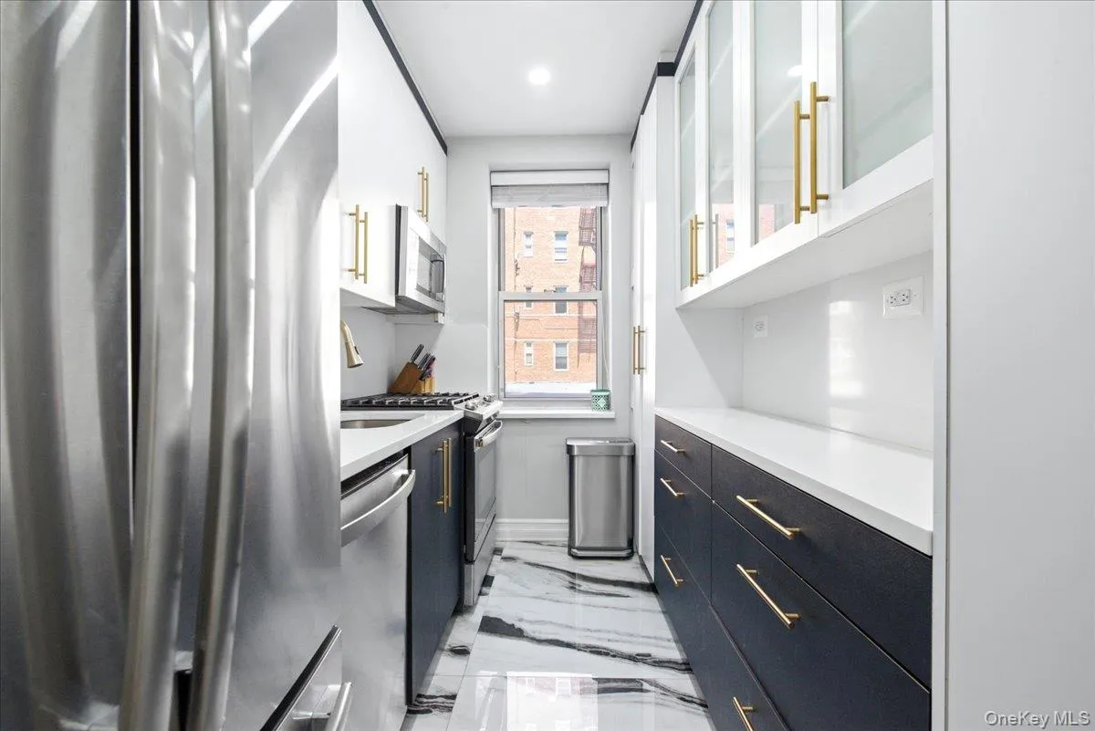 67-66 108th Street, New York, NY, 1 Bedroom Bedrooms, 4 Rooms Rooms,1 BathroomBathrooms,Residential,For Rent,108th,0,1043582 67-66 108th Street, New York, NY, 1 Bedroom Bedrooms, 4 Rooms Rooms,1 BathroomBathrooms,Residential,For Rent,108th,0,1043582