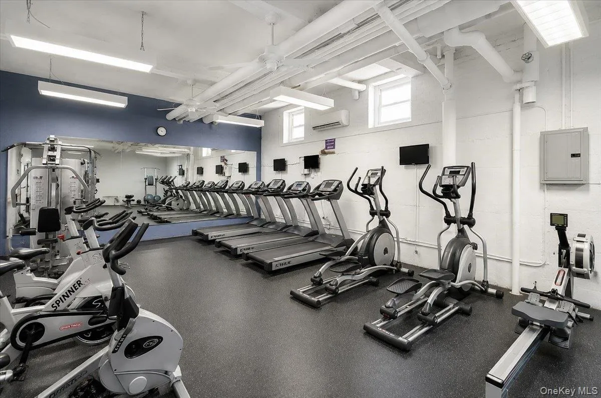 67-66 108th Street, New York, NY, 1 Bedroom Bedrooms, 4 Rooms Rooms,1 BathroomBathrooms,Residential,For Rent,108th,0,1043582 67-66 108th Street, New York, NY, 1 Bedroom Bedrooms, 4 Rooms Rooms,1 BathroomBathrooms,Residential,For Rent,108th,0,1043582
