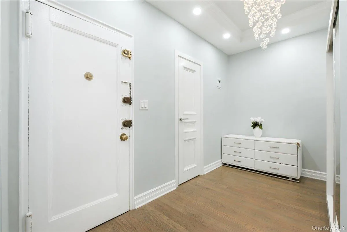 67-66 108th Street, New York, NY, 1 Bedroom Bedrooms, 4 Rooms Rooms,1 BathroomBathrooms,Residential,For Rent,108th,0,1043582 67-66 108th Street, New York, NY, 1 Bedroom Bedrooms, 4 Rooms Rooms,1 BathroomBathrooms,Residential,For Rent,108th,0,1043582