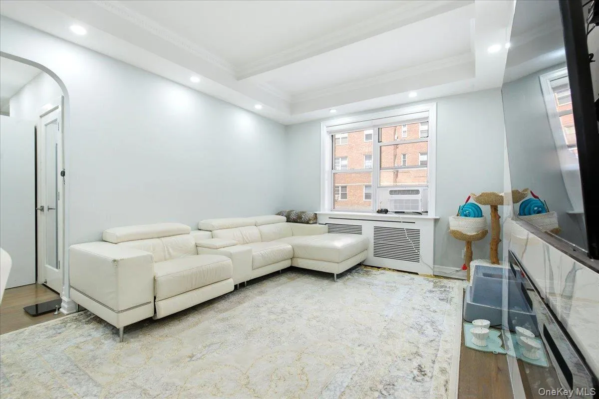 67-66 108th Street, New York, NY, 1 Bedroom Bedrooms, 4 Rooms Rooms,1 BathroomBathrooms,Residential,For Rent,108th,0,1043582 67-66 108th Street, New York, NY, 1 Bedroom Bedrooms, 4 Rooms Rooms,1 BathroomBathrooms,Residential,For Rent,108th,0,1043582