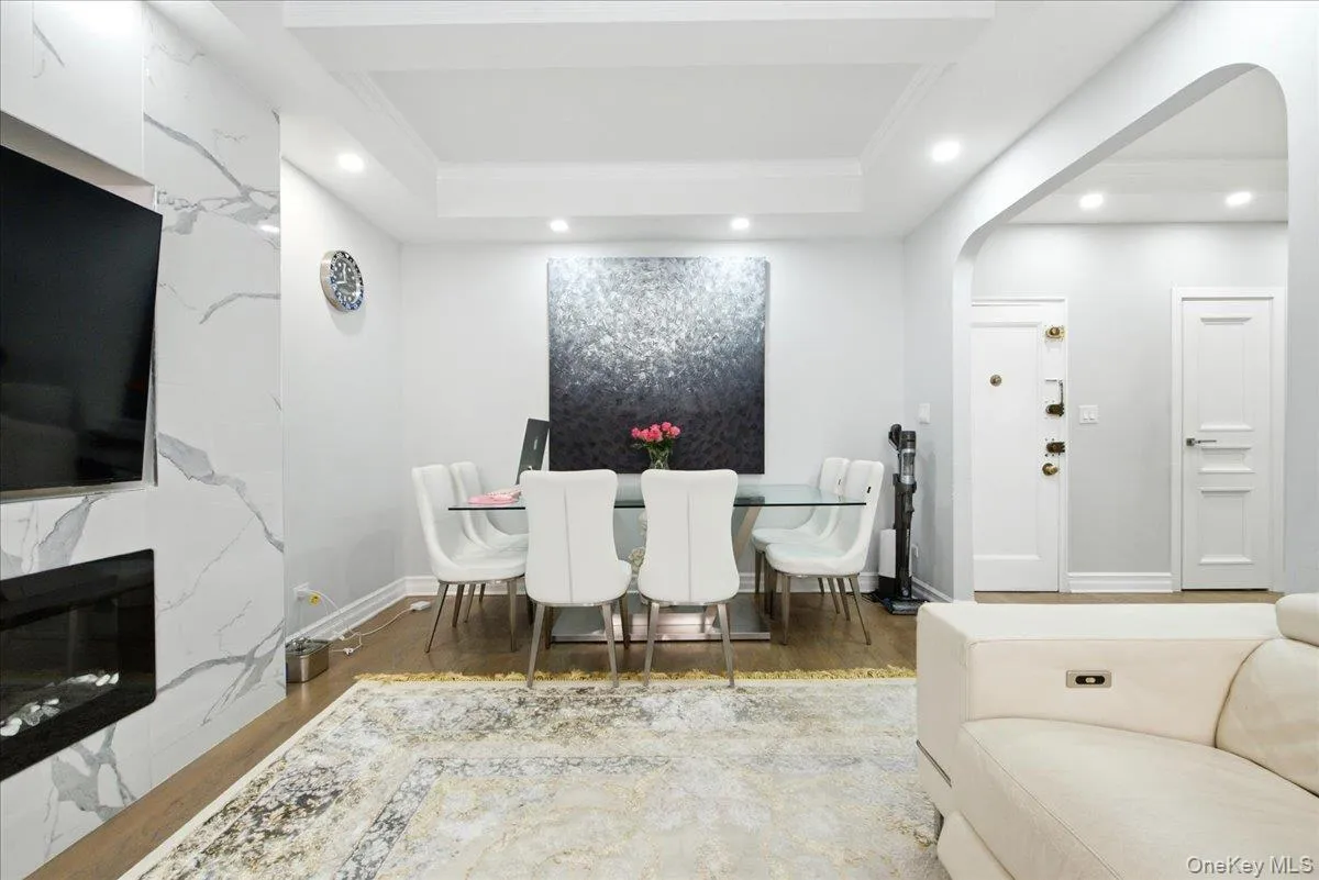 67-66 108th Street, New York, NY, 1 Bedroom Bedrooms, 4 Rooms Rooms,1 BathroomBathrooms,Residential,For Rent,108th,0,1043582 67-66 108th Street, New York, NY, 1 Bedroom Bedrooms, 4 Rooms Rooms,1 BathroomBathrooms,Residential,For Rent,108th,0,1043582