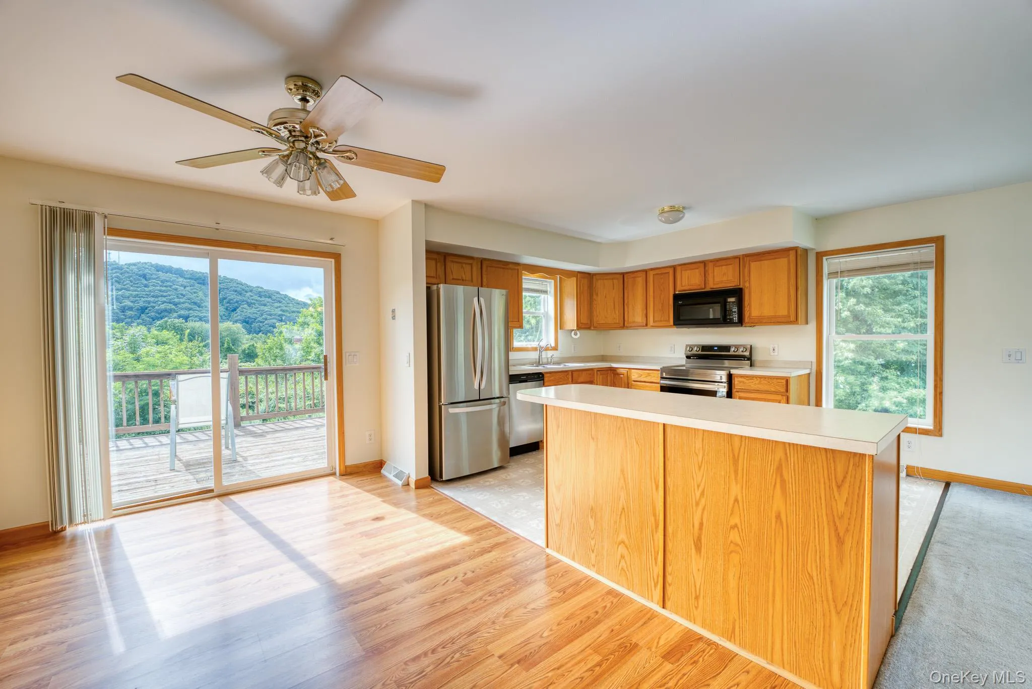 200 Doris Street, Esopus, NY, 3 Bedrooms Bedrooms, 5 Rooms Rooms,2 BathroomsBathrooms,Residential,For Rent,Doris,0,1043585 200 Doris Street, Esopus, NY, 3 Bedrooms Bedrooms, 5 Rooms Rooms,2 BathroomsBathrooms,Residential,For Rent,Doris,0,1043585