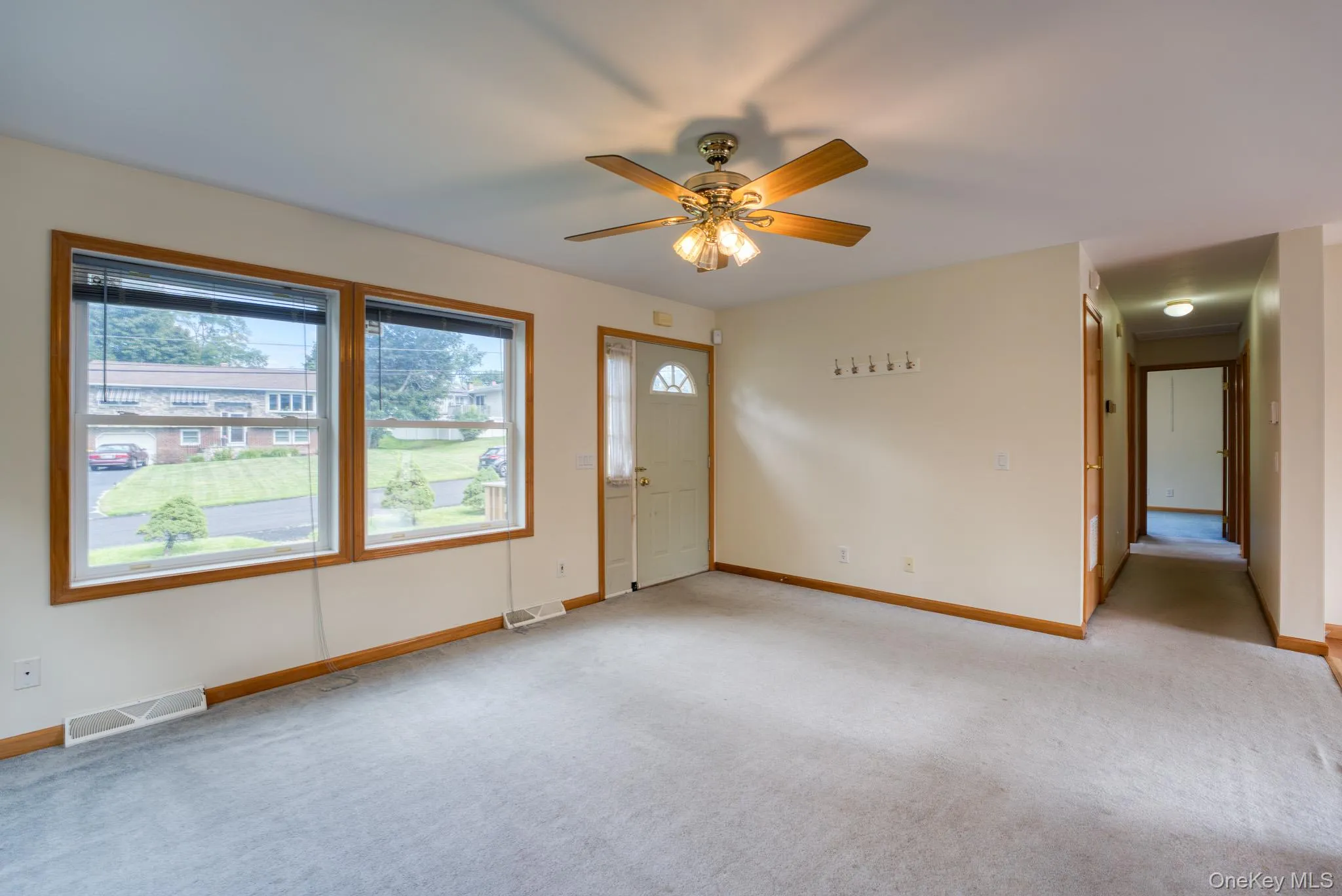 200 Doris Street, Esopus, NY, 3 Bedrooms Bedrooms, 5 Rooms Rooms,2 BathroomsBathrooms,Residential,For Rent,Doris,0,1043585 200 Doris Street, Esopus, NY, 3 Bedrooms Bedrooms, 5 Rooms Rooms,2 BathroomsBathrooms,Residential,For Rent,Doris,0,1043585