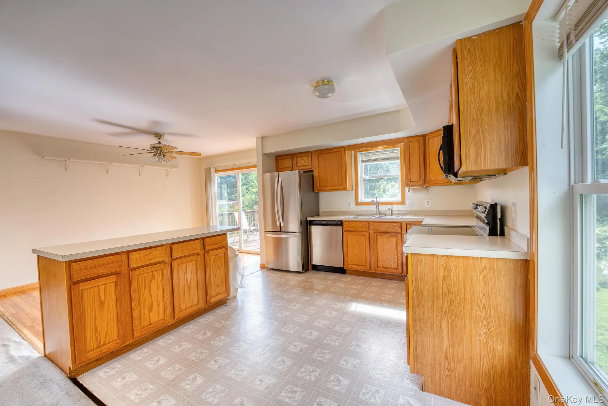 200 Doris Street, Esopus, NY, 3 Bedrooms Bedrooms, 5 Rooms Rooms,2 BathroomsBathrooms,Residential,For Rent,Doris,0,1043585 200 Doris Street, Esopus, NY, 3 Bedrooms Bedrooms, 5 Rooms Rooms,2 BathroomsBathrooms,Residential,For Rent,Doris,0,1043585