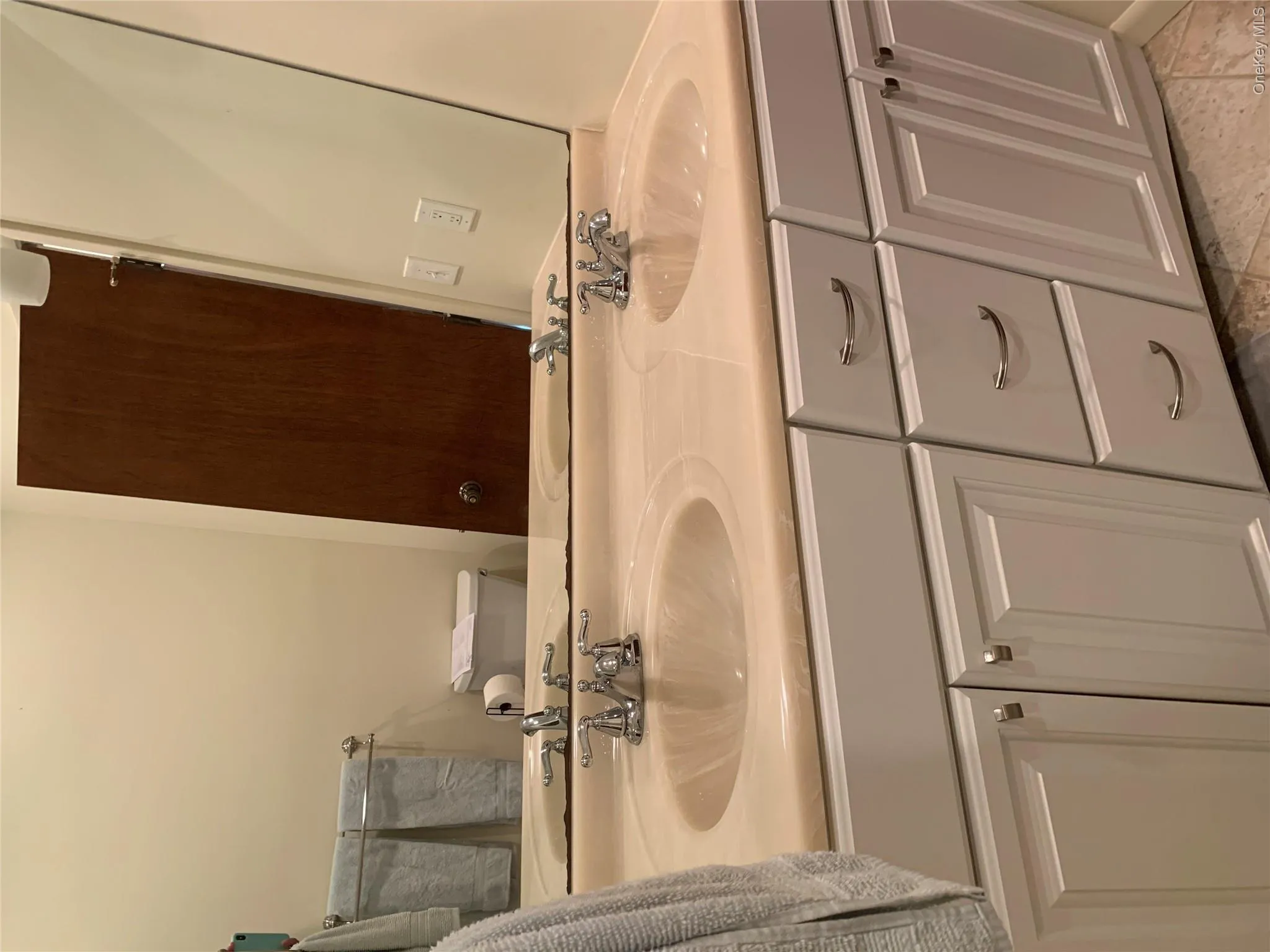 58 Ireland Drive, Poughkeepsie (town), NY, 4 Bedrooms Bedrooms, 10 Rooms Rooms,3 BathroomsBathrooms,Residential,For Rent,Ireland,0,1043586 58 Ireland Drive, Poughkeepsie (town), NY, 4 Bedrooms Bedrooms, 10 Rooms Rooms,3 BathroomsBathrooms,Residential,For Rent,Ireland,0,1043586