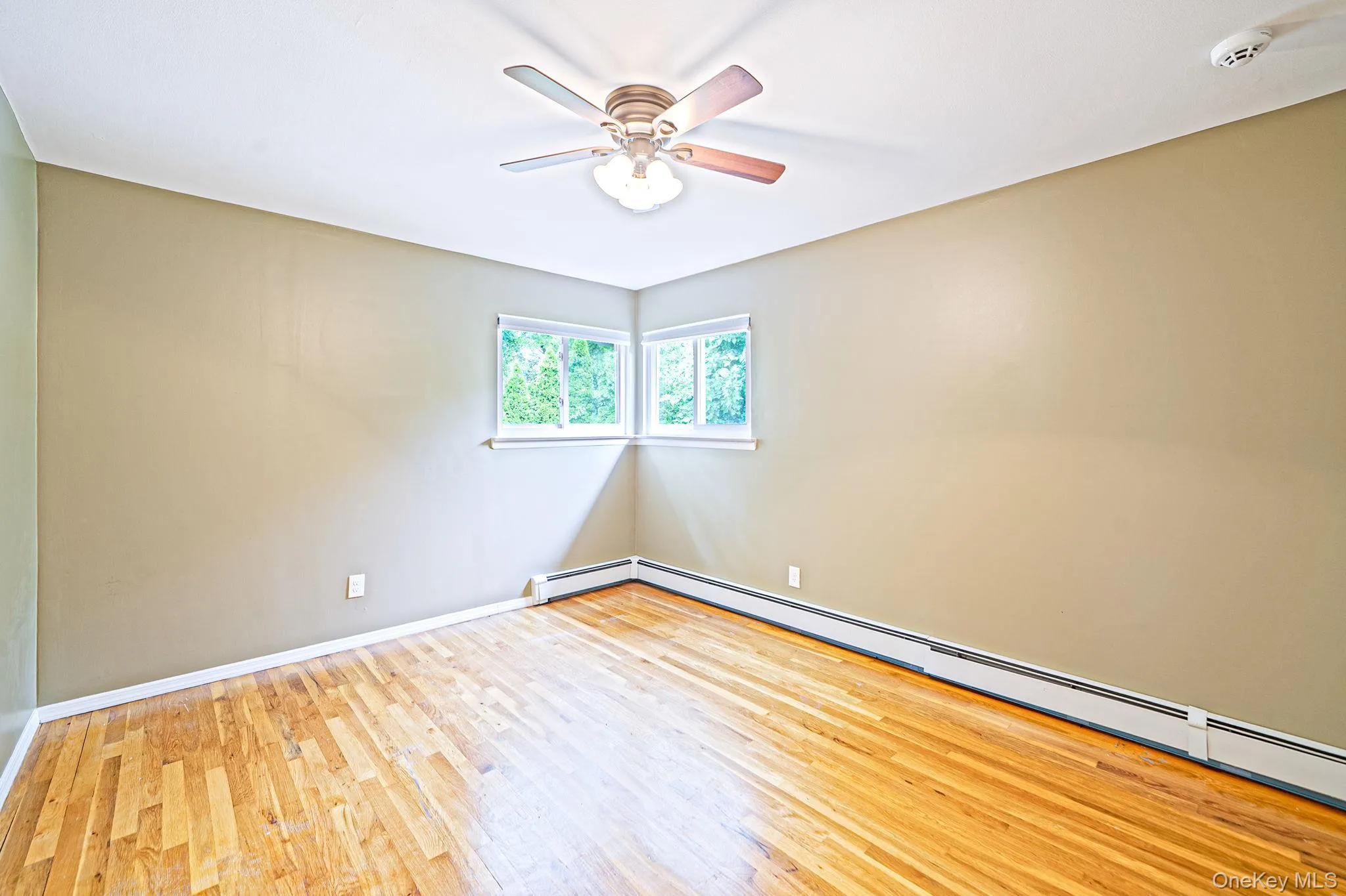 21 Pearsall Place, Babylon, NY, 3 Bedrooms Bedrooms, 6 Rooms Rooms,2 BathroomsBathrooms,Residential,For Rent,Pearsall,0,1043589 21 Pearsall Place, Babylon, NY, 3 Bedrooms Bedrooms, 6 Rooms Rooms,2 BathroomsBathrooms,Residential,For Rent,Pearsall,0,1043589
