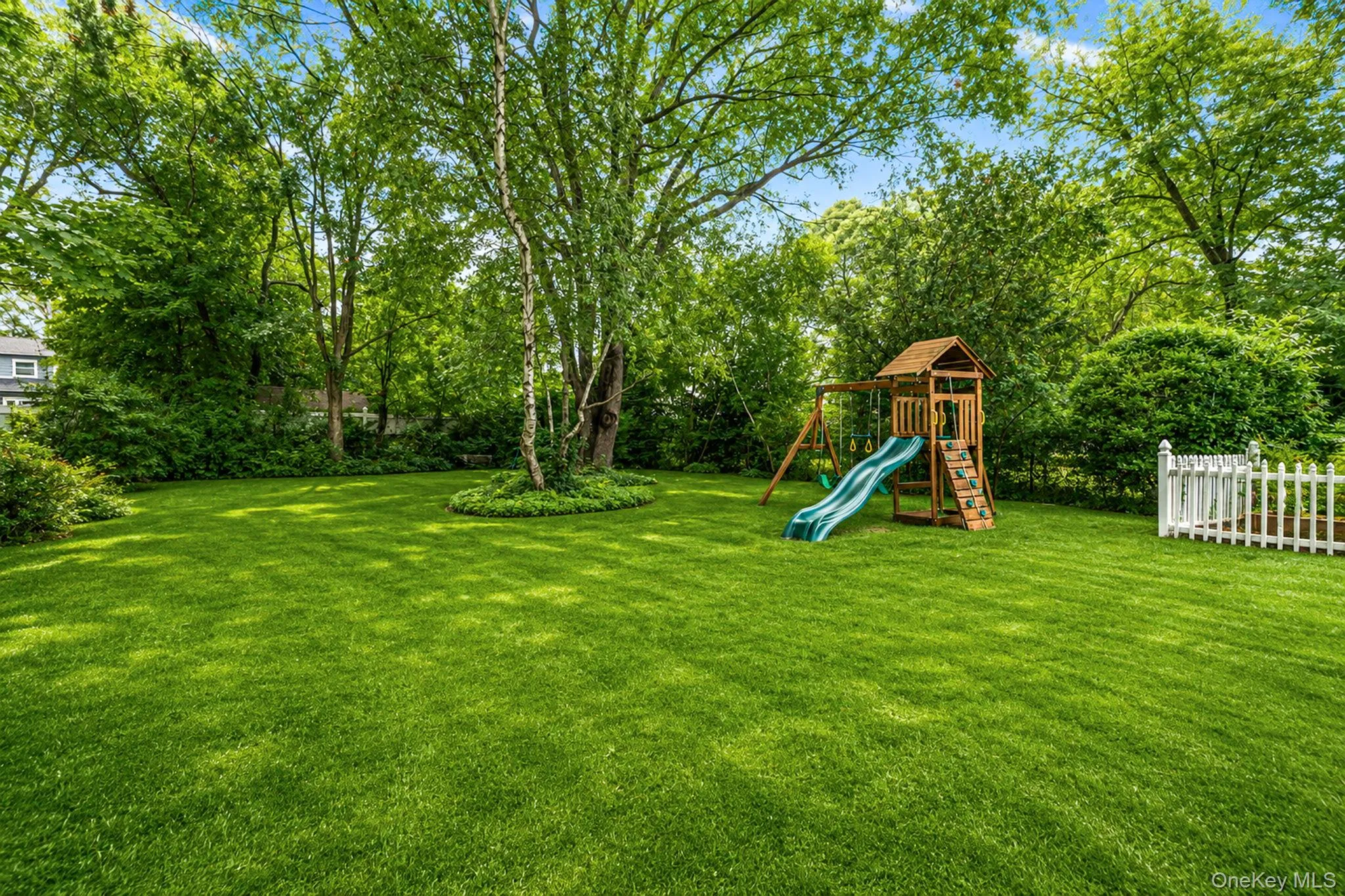 21 Pearsall Place, Babylon, NY, 3 Bedrooms Bedrooms, 6 Rooms Rooms,2 BathroomsBathrooms,Residential,For Rent,Pearsall,0,1043589 21 Pearsall Place, Babylon, NY, 3 Bedrooms Bedrooms, 6 Rooms Rooms,2 BathroomsBathrooms,Residential,For Rent,Pearsall,0,1043589