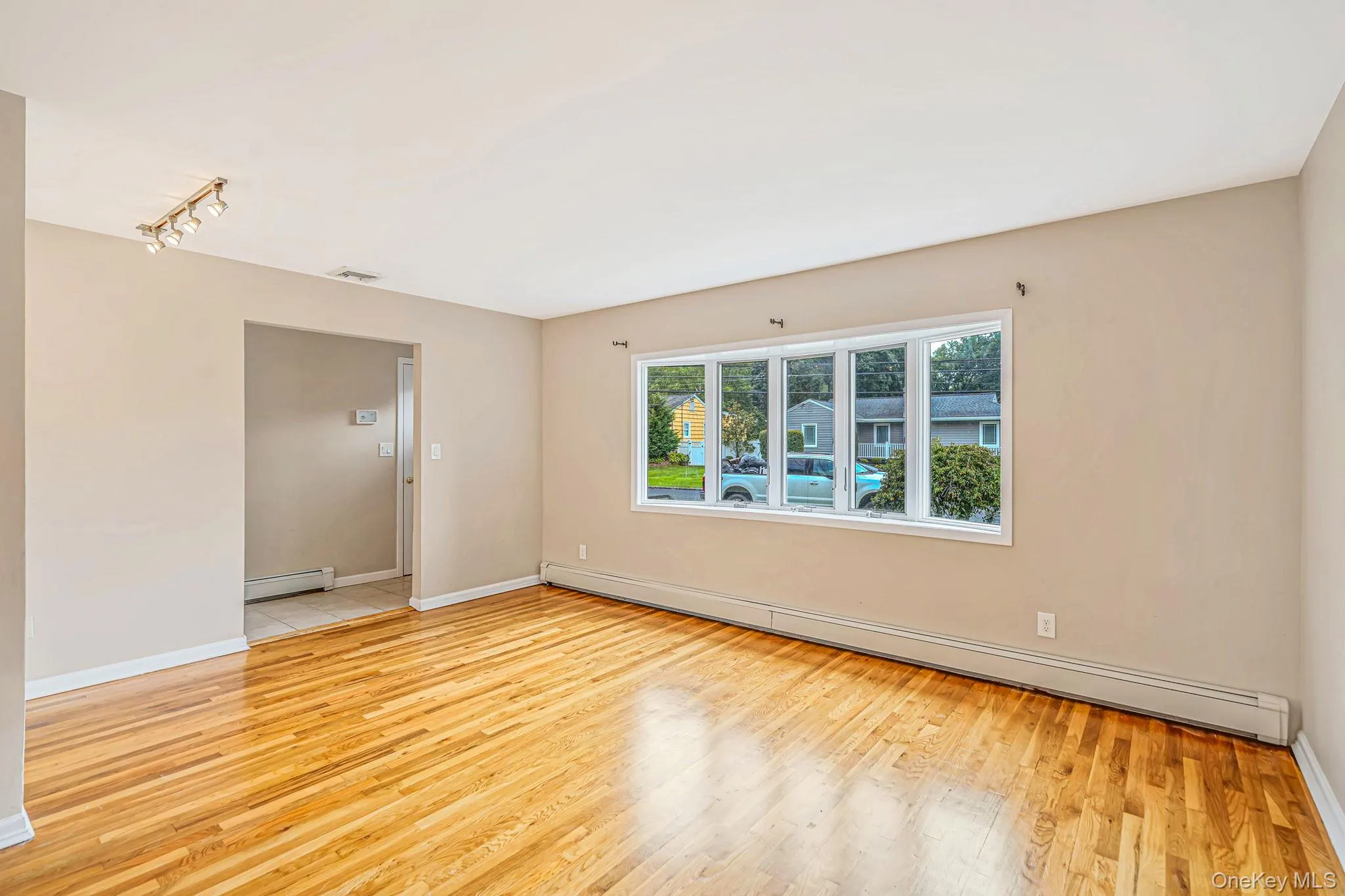 21 Pearsall Place, Babylon, NY, 3 Bedrooms Bedrooms, 6 Rooms Rooms,2 BathroomsBathrooms,Residential,For Rent,Pearsall,0,1043589 21 Pearsall Place, Babylon, NY, 3 Bedrooms Bedrooms, 6 Rooms Rooms,2 BathroomsBathrooms,Residential,For Rent,Pearsall,0,1043589