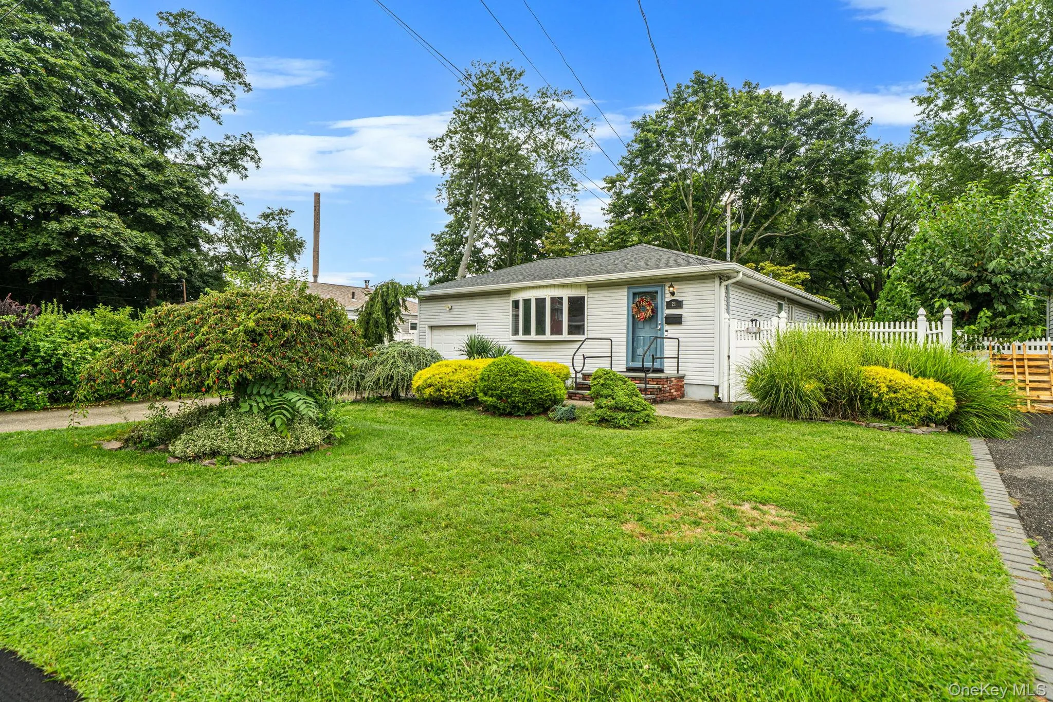 21 Pearsall Place, Babylon, NY, 3 Bedrooms Bedrooms, 6 Rooms Rooms,2 BathroomsBathrooms,Residential,For Rent,Pearsall,0,1043589 21 Pearsall Place, Babylon, NY, 3 Bedrooms Bedrooms, 6 Rooms Rooms,2 BathroomsBathrooms,Residential,For Rent,Pearsall,0,1043589