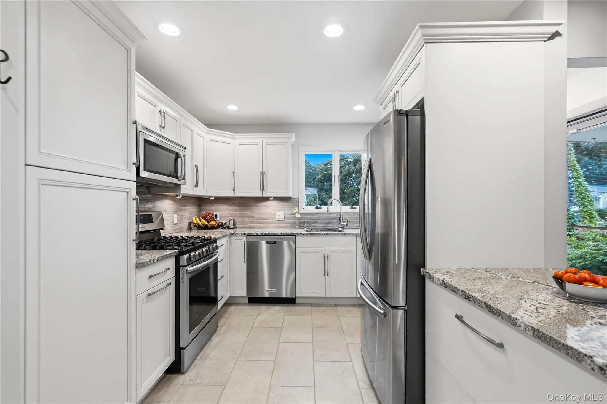 77 Lumur Drive, Islip, NY, 3 Bedrooms Bedrooms, 8 Rooms Rooms,2 BathroomsBathrooms,Residential,For Rent,Lumur,0,1043590 77 Lumur Drive, Islip, NY, 3 Bedrooms Bedrooms, 8 Rooms Rooms,2 BathroomsBathrooms,Residential,For Rent,Lumur,0,1043590