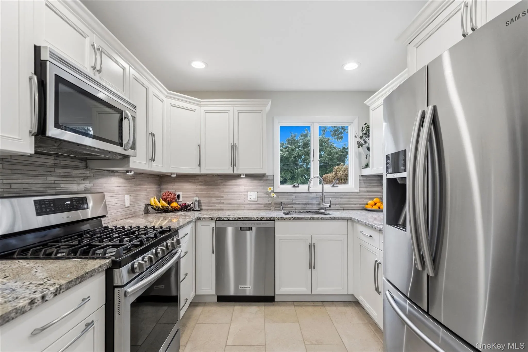 77 Lumur Drive, Islip, NY, 3 Bedrooms Bedrooms, 8 Rooms Rooms,2 BathroomsBathrooms,Residential,For Rent,Lumur,0,1043590 77 Lumur Drive, Islip, NY, 3 Bedrooms Bedrooms, 8 Rooms Rooms,2 BathroomsBathrooms,Residential,For Rent,Lumur,0,1043590