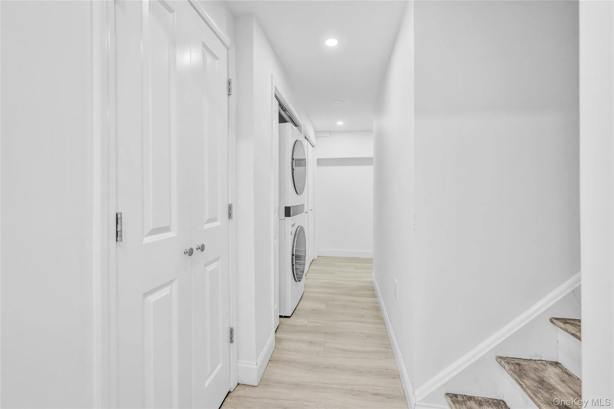 169 Pascack Road, Clarkstown, NY, 6 Bedrooms Bedrooms, 12 Rooms Rooms,3 BathroomsBathrooms,Residential,For Rent,Pascack,0,1043592 169 Pascack Road, Clarkstown, NY, 6 Bedrooms Bedrooms, 12 Rooms Rooms,3 BathroomsBathrooms,Residential,For Rent,Pascack,0,1043592