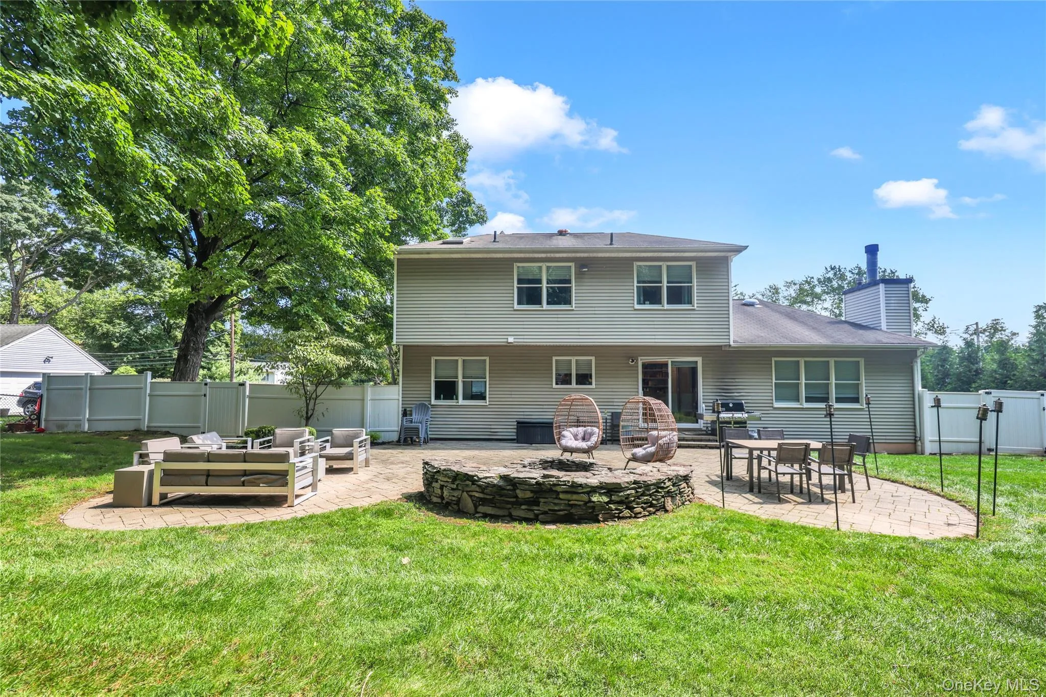 169 Pascack Road, Clarkstown, NY, 6 Bedrooms Bedrooms, 12 Rooms Rooms,3 BathroomsBathrooms,Residential,For Rent,Pascack,0,1043592 169 Pascack Road, Clarkstown, NY, 6 Bedrooms Bedrooms, 12 Rooms Rooms,3 BathroomsBathrooms,Residential,For Rent,Pascack,0,1043592
