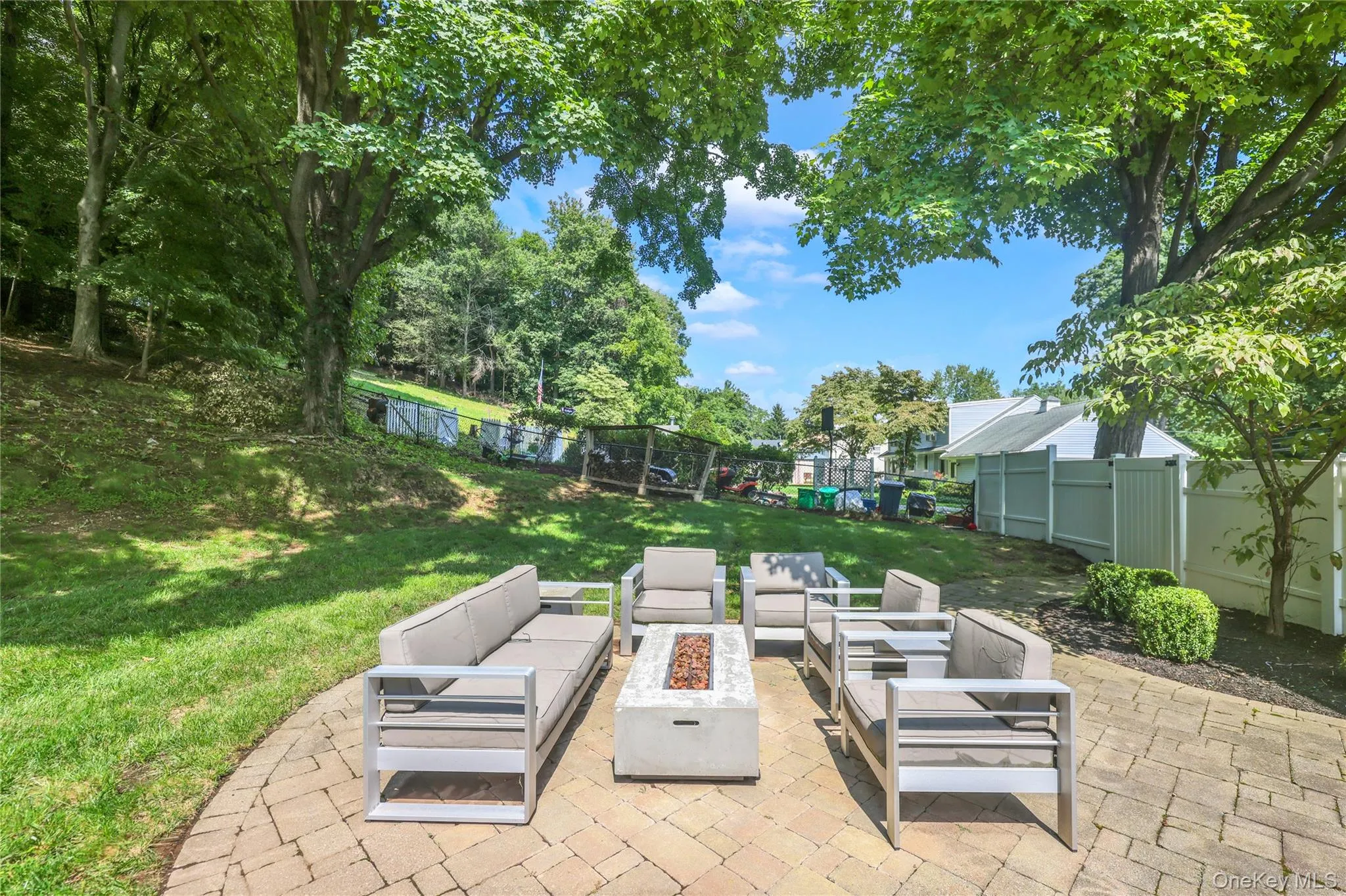 169 Pascack Road, Clarkstown, NY, 6 Bedrooms Bedrooms, 12 Rooms Rooms,3 BathroomsBathrooms,Residential,For Rent,Pascack,0,1043592 169 Pascack Road, Clarkstown, NY, 6 Bedrooms Bedrooms, 12 Rooms Rooms,3 BathroomsBathrooms,Residential,For Rent,Pascack,0,1043592