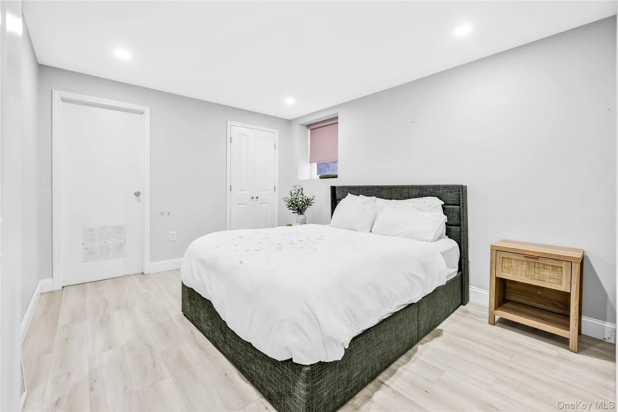 169 Pascack Road, Clarkstown, NY, 6 Bedrooms Bedrooms, 12 Rooms Rooms,3 BathroomsBathrooms,Residential,For Rent,Pascack,0,1043592 169 Pascack Road, Clarkstown, NY, 6 Bedrooms Bedrooms, 12 Rooms Rooms,3 BathroomsBathrooms,Residential,For Rent,Pascack,0,1043592
