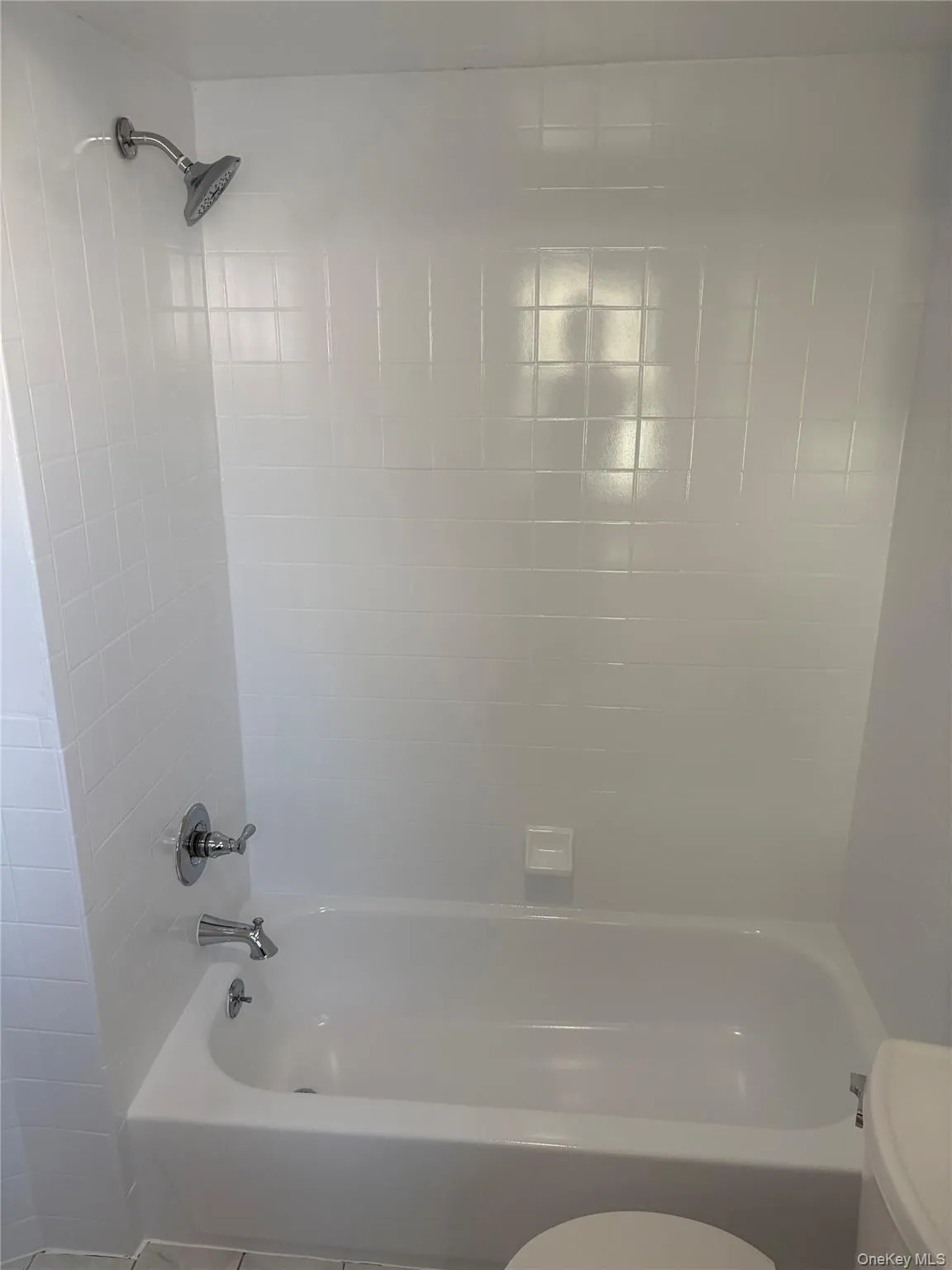 1975 Lenox Avenue, Hempstead, NY, 5 Bedrooms Bedrooms, 8 Rooms Rooms,3 BathroomsBathrooms,Residential,For Rent,Lenox,0,1043594 1975 Lenox Avenue, Hempstead, NY, 5 Bedrooms Bedrooms, 8 Rooms Rooms,3 BathroomsBathrooms,Residential,For Rent,Lenox,0,1043594