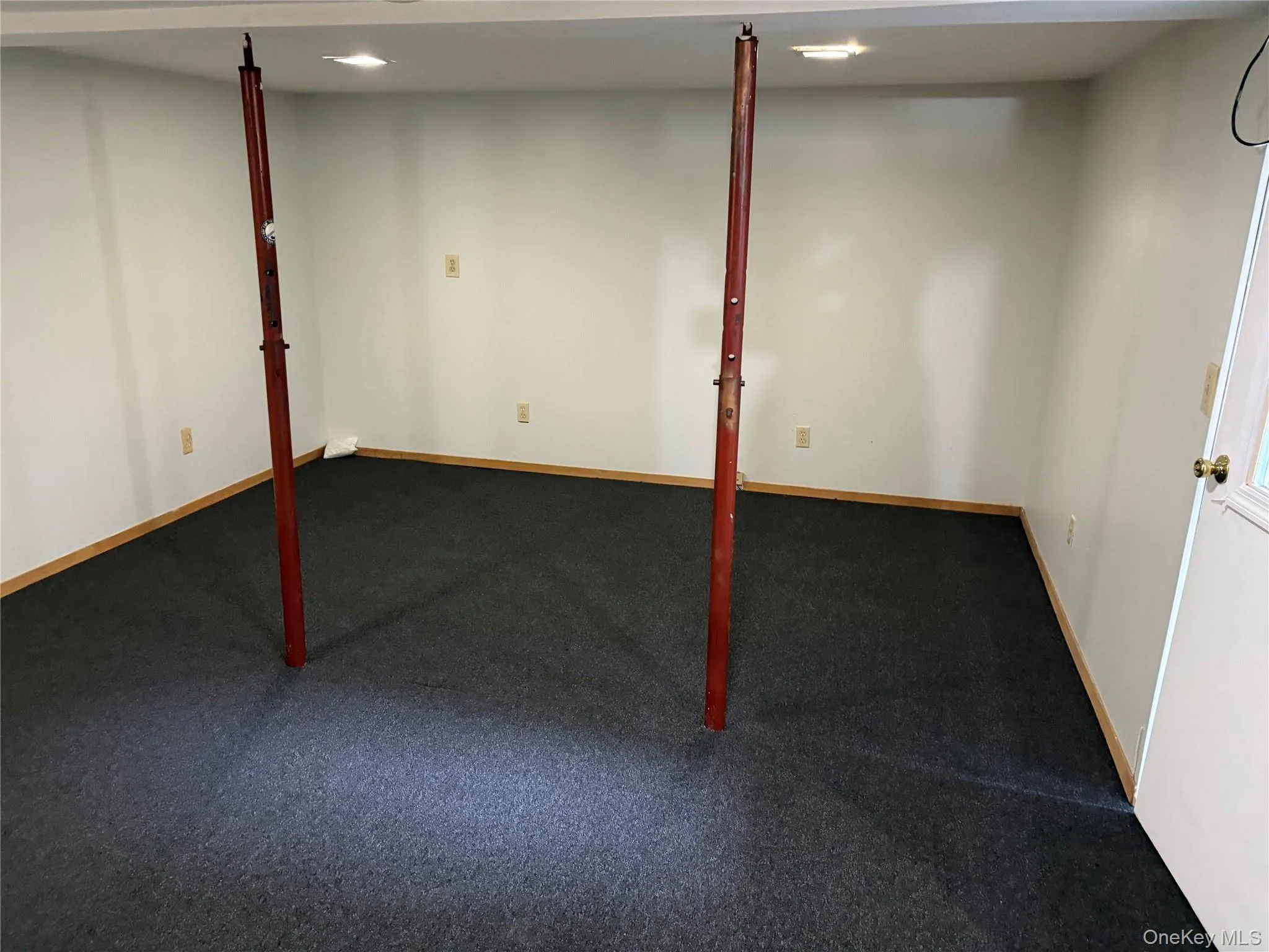1975 Lenox Avenue, Hempstead, NY, 5 Bedrooms Bedrooms, 8 Rooms Rooms,3 BathroomsBathrooms,Residential,For Rent,Lenox,0,1043594 1975 Lenox Avenue, Hempstead, NY, 5 Bedrooms Bedrooms, 8 Rooms Rooms,3 BathroomsBathrooms,Residential,For Rent,Lenox,0,1043594