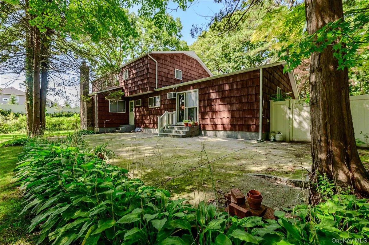 44 Half Hollow Road, Huntington, NY, 4 Bedrooms Bedrooms, 12 Rooms Rooms,2 BathroomsBathrooms,Residential,For Rent,Half Hollow,0,1043601 44 Half Hollow Road, Huntington, NY, 4 Bedrooms Bedrooms, 12 Rooms Rooms,2 BathroomsBathrooms,Residential,For Rent,Half Hollow,0,1043601