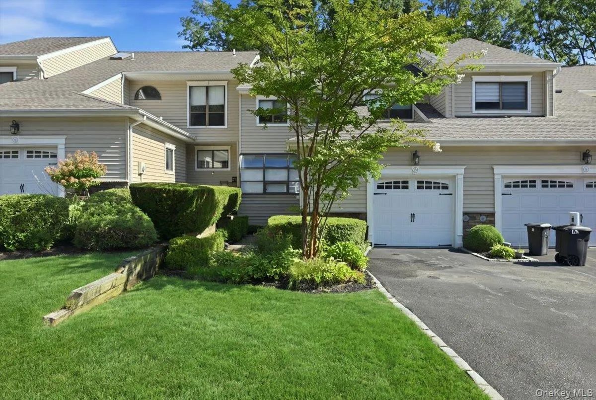 49 Villas Circle, Huntington, NY, 3 Bedrooms Bedrooms, 6 Rooms Rooms,2 BathroomsBathrooms,Residential,For Rent,Villas,0,1043602 49 Villas Circle, Huntington, NY, 3 Bedrooms Bedrooms, 6 Rooms Rooms,2 BathroomsBathrooms,Residential,For Rent,Villas,0,1043602