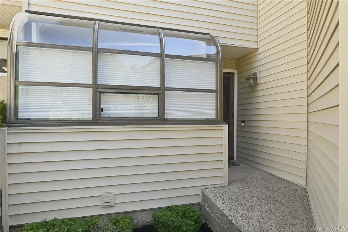 49 Villas Circle, Huntington, NY, 3 Bedrooms Bedrooms, 6 Rooms Rooms,2 BathroomsBathrooms,Residential,For Rent,Villas,0,1043602 49 Villas Circle, Huntington, NY, 3 Bedrooms Bedrooms, 6 Rooms Rooms,2 BathroomsBathrooms,Residential,For Rent,Villas,0,1043602