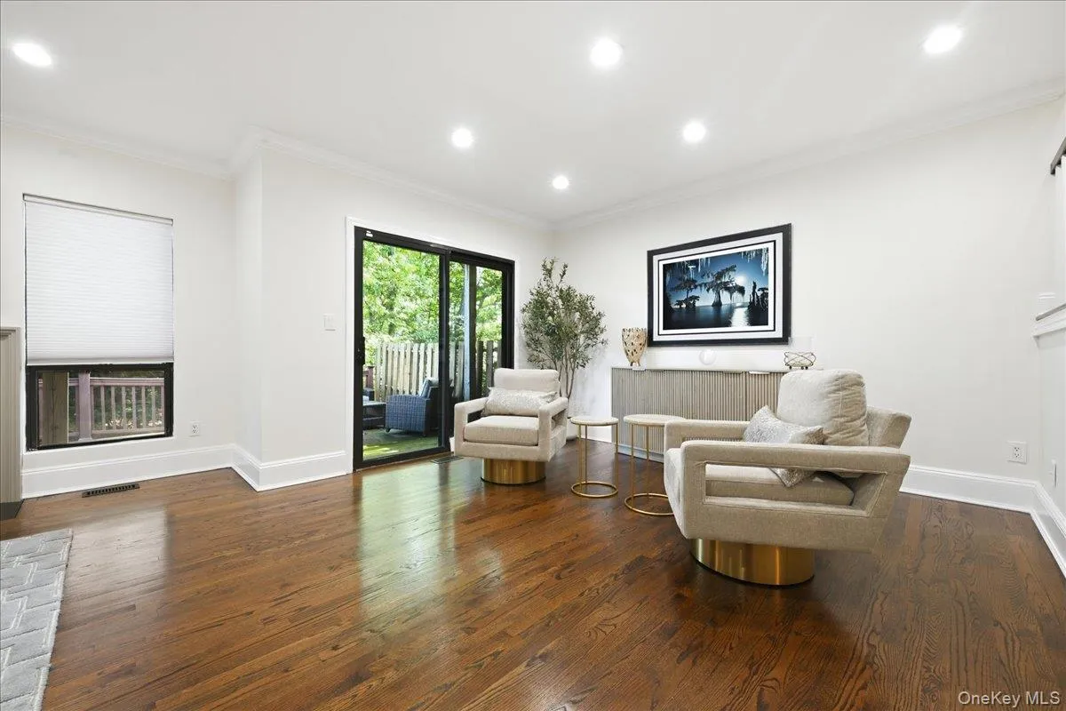 49 Villas Circle, Huntington, NY, 3 Bedrooms Bedrooms, 6 Rooms Rooms,2 BathroomsBathrooms,Residential,For Rent,Villas,0,1043602 49 Villas Circle, Huntington, NY, 3 Bedrooms Bedrooms, 6 Rooms Rooms,2 BathroomsBathrooms,Residential,For Rent,Villas,0,1043602