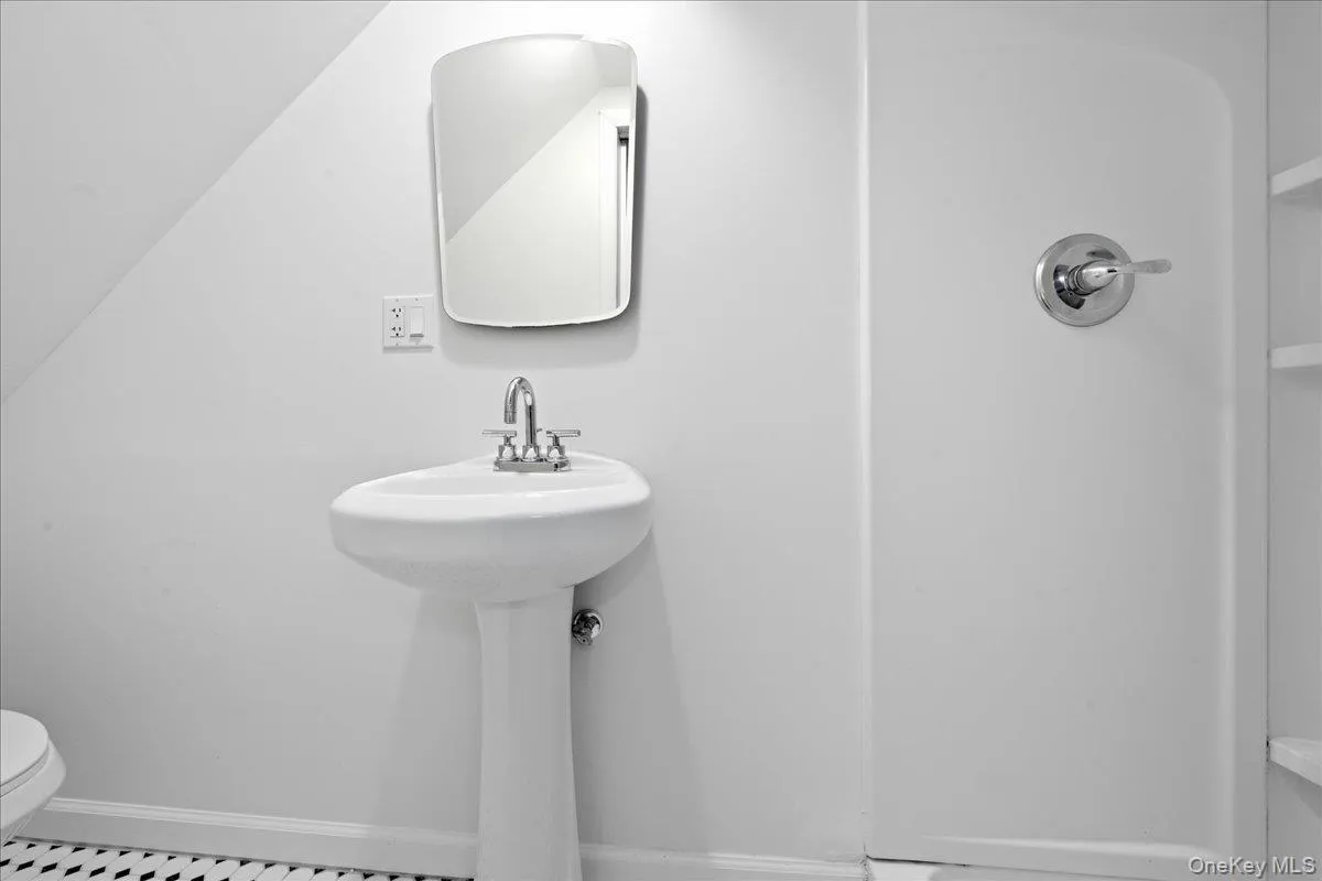 49 Villas Circle, Huntington, NY, 3 Bedrooms Bedrooms, 6 Rooms Rooms,2 BathroomsBathrooms,Residential,For Rent,Villas,0,1043602 49 Villas Circle, Huntington, NY, 3 Bedrooms Bedrooms, 6 Rooms Rooms,2 BathroomsBathrooms,Residential,For Rent,Villas,0,1043602
