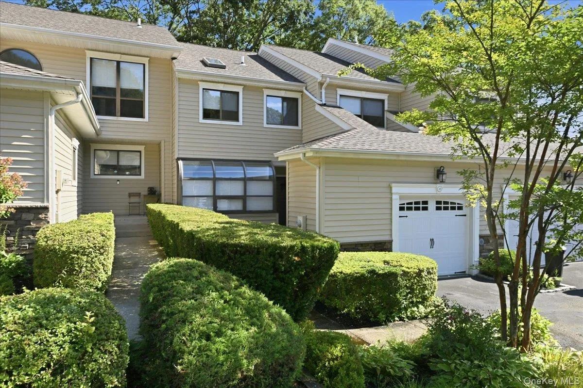 49 Villas Circle, Huntington, NY, 3 Bedrooms Bedrooms, 6 Rooms Rooms,2 BathroomsBathrooms,Residential,For Rent,Villas,0,1043602 49 Villas Circle, Huntington, NY, 3 Bedrooms Bedrooms, 6 Rooms Rooms,2 BathroomsBathrooms,Residential,For Rent,Villas,0,1043602