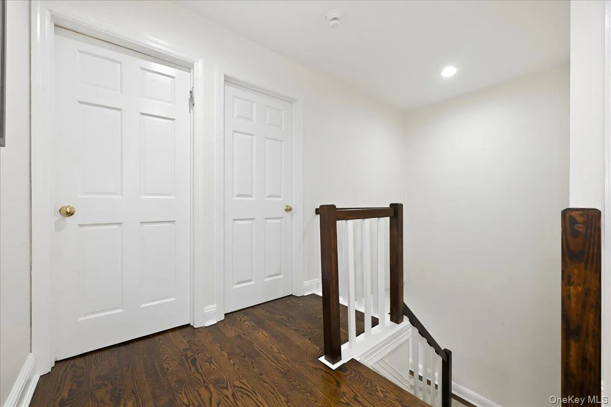 49 Villas Circle, Huntington, NY, 3 Bedrooms Bedrooms, 6 Rooms Rooms,2 BathroomsBathrooms,Residential,For Rent,Villas,0,1043602 49 Villas Circle, Huntington, NY, 3 Bedrooms Bedrooms, 6 Rooms Rooms,2 BathroomsBathrooms,Residential,For Rent,Villas,0,1043602