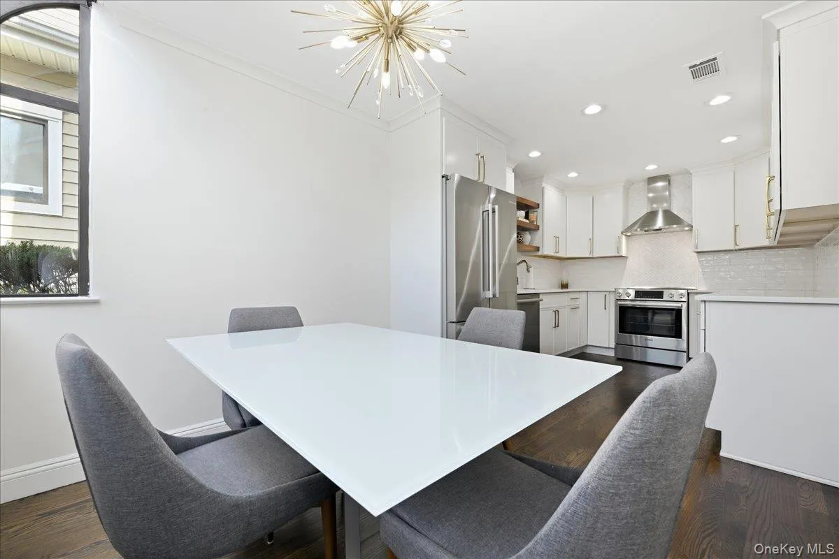 49 Villas Circle, Huntington, NY, 3 Bedrooms Bedrooms, 6 Rooms Rooms,2 BathroomsBathrooms,Residential,For Rent,Villas,0,1043602 49 Villas Circle, Huntington, NY, 3 Bedrooms Bedrooms, 6 Rooms Rooms,2 BathroomsBathrooms,Residential,For Rent,Villas,0,1043602