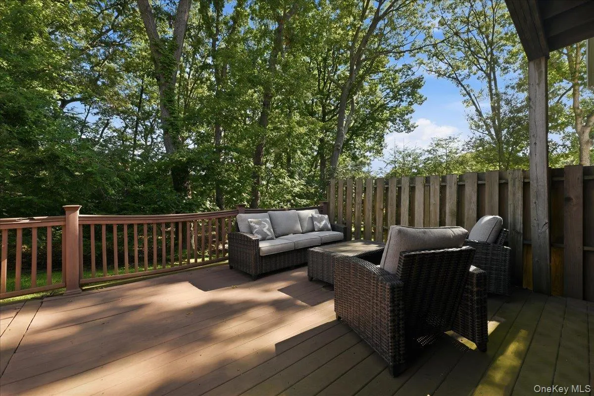 49 Villas Circle, Huntington, NY, 3 Bedrooms Bedrooms, 6 Rooms Rooms,2 BathroomsBathrooms,Residential,For Rent,Villas,0,1043602 49 Villas Circle, Huntington, NY, 3 Bedrooms Bedrooms, 6 Rooms Rooms,2 BathroomsBathrooms,Residential,For Rent,Villas,0,1043602