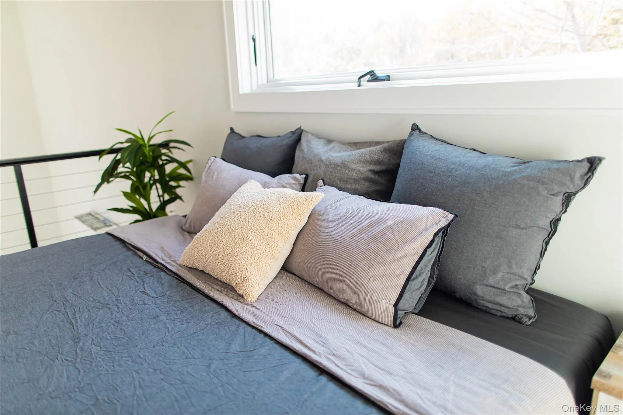 5 Oakwood Drive, Riverhead, NY, 1 Bedroom Bedrooms, 8 Rooms Rooms,1 BathroomBathrooms,Residential,For Rent,Oakwood,0,1043604 5 Oakwood Drive, Riverhead, NY, 1 Bedroom Bedrooms, 8 Rooms Rooms,1 BathroomBathrooms,Residential,For Rent,Oakwood,0,1043604