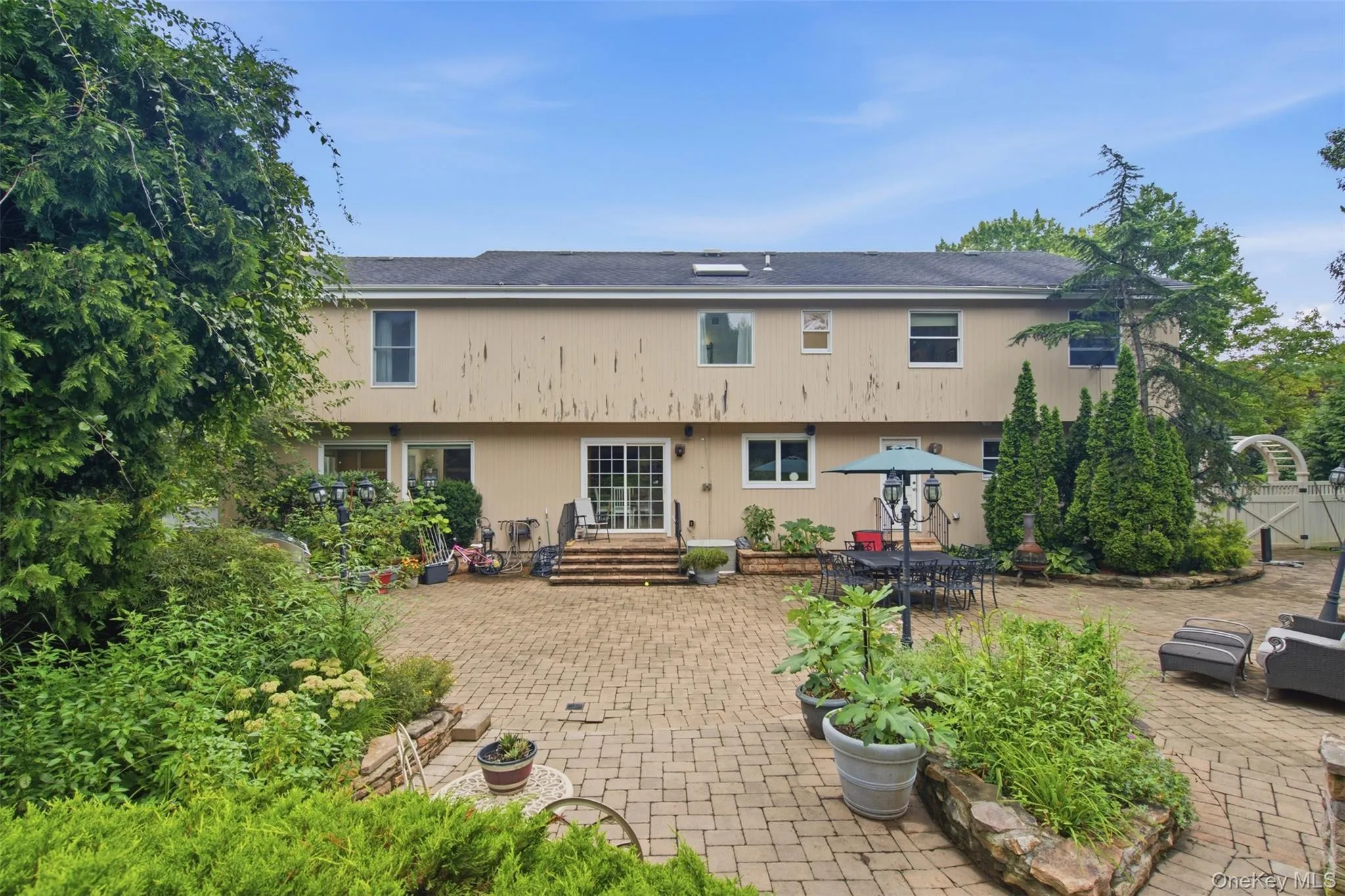 61 Villanova Lane, Huntington, NY, 5 Bedrooms Bedrooms, 10 Rooms Rooms,3 BathroomsBathrooms,Residential,For Rent,Villanova,0,1043607 61 Villanova Lane, Huntington, NY, 5 Bedrooms Bedrooms, 10 Rooms Rooms,3 BathroomsBathrooms,Residential,For Rent,Villanova,0,1043607
