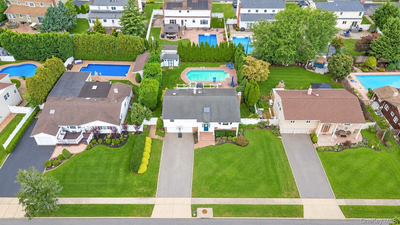 163 Plaisted Avenue, Smithtown, NY, 4 Bedrooms Bedrooms, 8 Rooms Rooms,3 BathroomsBathrooms,Residential,For Rent,Plaisted,0,1043611 163 Plaisted Avenue, Smithtown, NY, 4 Bedrooms Bedrooms, 8 Rooms Rooms,3 BathroomsBathrooms,Residential,For Rent,Plaisted,0,1043611