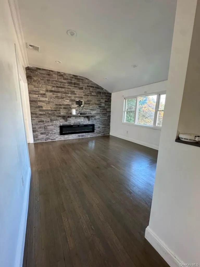10 Dartmouth Drive, Babylon, NY, 3 Bedroom Bedrooms, 6 Room Rooms,1 BathroomBathrooms,Residential Lease,For Rent,Dartmouth,0,1043613 10 Dartmouth Drive, Babylon, NY, 3 Bedroom Bedrooms, 6 Room Rooms,1 BathroomBathrooms,Residential Lease,For Rent,Dartmouth,0,1043613