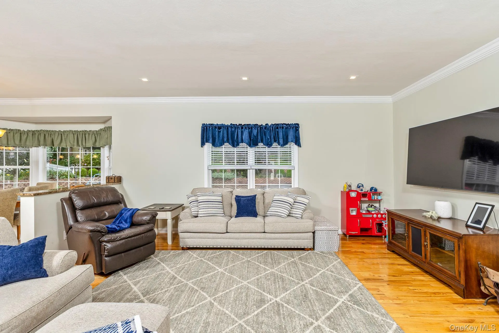 2835 Wading River Road, Riverhead, NY, 4 Bedrooms Bedrooms, 9 Rooms Rooms,2 BathroomsBathrooms,Residential,For Rent,Wading River,0,1043616 2835 Wading River Road, Riverhead, NY, 4 Bedrooms Bedrooms, 9 Rooms Rooms,2 BathroomsBathrooms,Residential,For Rent,Wading River,0,1043616