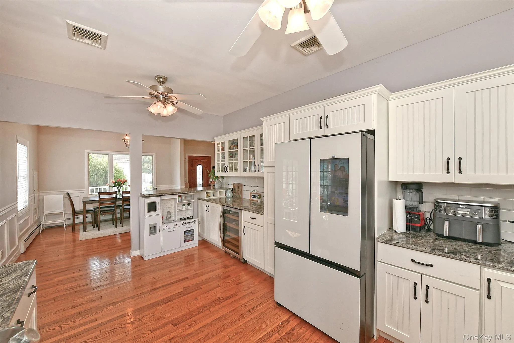 48 Lake Street, Babylon, NY, 4 Bedrooms Bedrooms, 10 Rooms Rooms,1 BathroomBathrooms,Residential,For Rent,Lake,0,1043622 48 Lake Street, Babylon, NY, 4 Bedrooms Bedrooms, 10 Rooms Rooms,1 BathroomBathrooms,Residential,For Rent,Lake,0,1043622