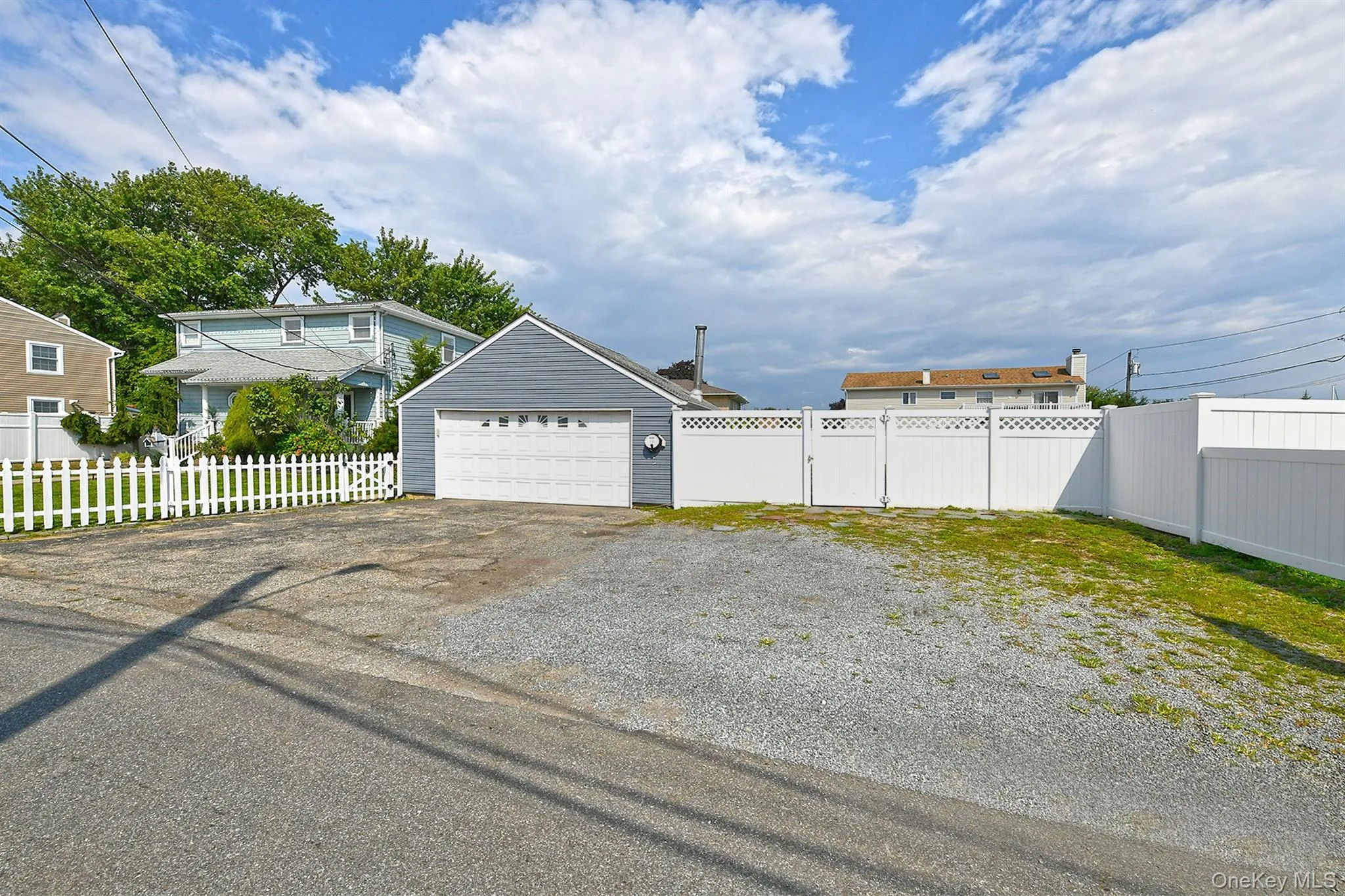 48 Lake Street, Babylon, NY, 4 Bedrooms Bedrooms, 10 Rooms Rooms,1 BathroomBathrooms,Residential,For Rent,Lake,0,1043622 48 Lake Street, Babylon, NY, 4 Bedrooms Bedrooms, 10 Rooms Rooms,1 BathroomBathrooms,Residential,For Rent,Lake,0,1043622