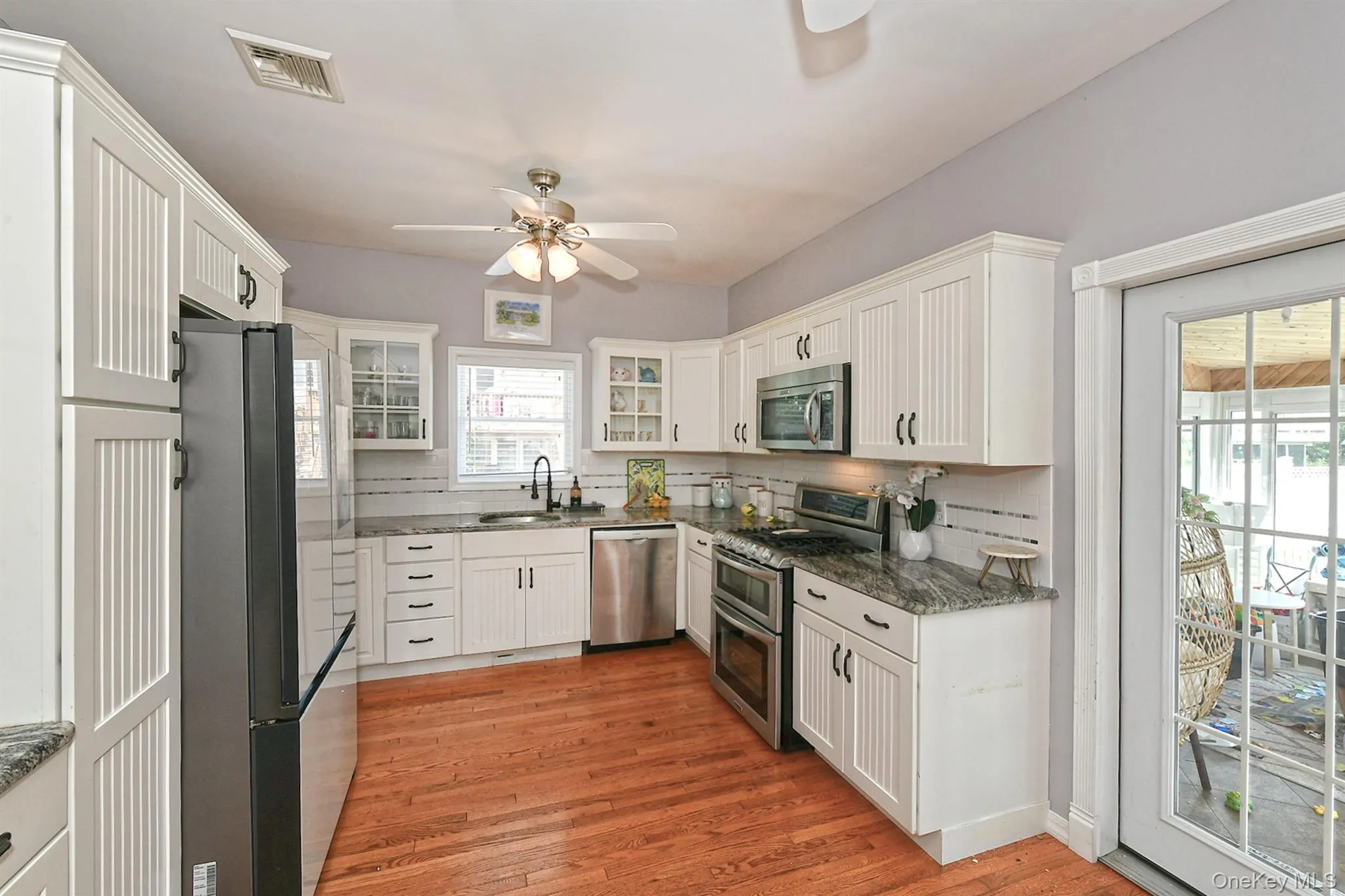 48 Lake Street, Babylon, NY, 4 Bedrooms Bedrooms, 10 Rooms Rooms,1 BathroomBathrooms,Residential,For Rent,Lake,0,1043622 48 Lake Street, Babylon, NY, 4 Bedrooms Bedrooms, 10 Rooms Rooms,1 BathroomBathrooms,Residential,For Rent,Lake,0,1043622