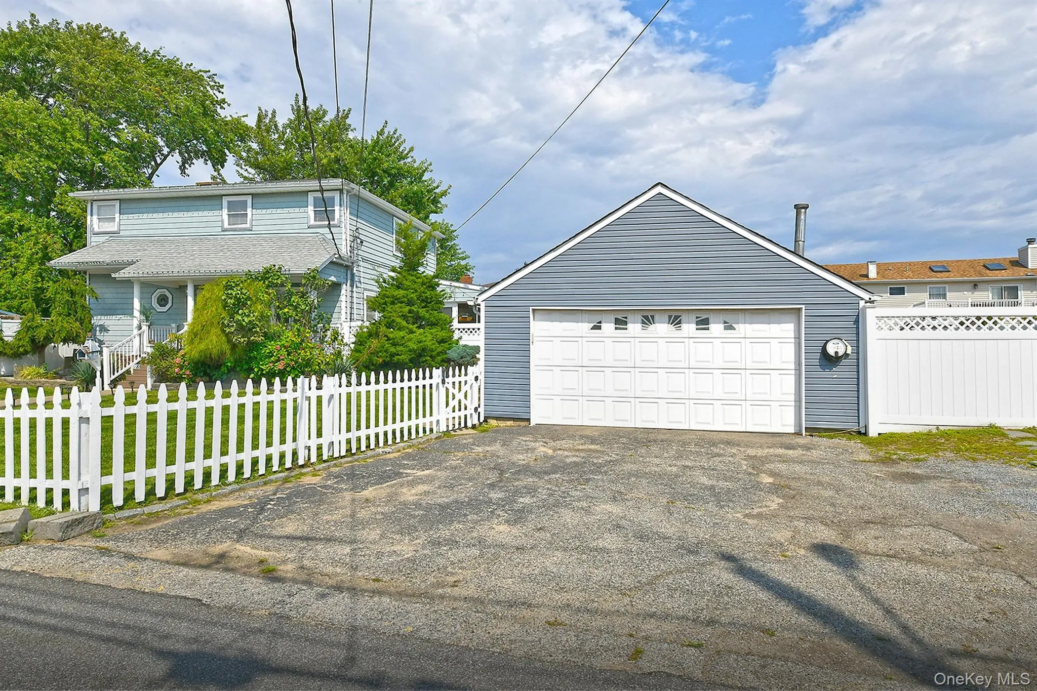 48 Lake Street, Babylon, NY, 4 Bedrooms Bedrooms, 10 Rooms Rooms,1 BathroomBathrooms,Residential,For Rent,Lake,0,1043622 48 Lake Street, Babylon, NY, 4 Bedrooms Bedrooms, 10 Rooms Rooms,1 BathroomBathrooms,Residential,For Rent,Lake,0,1043622