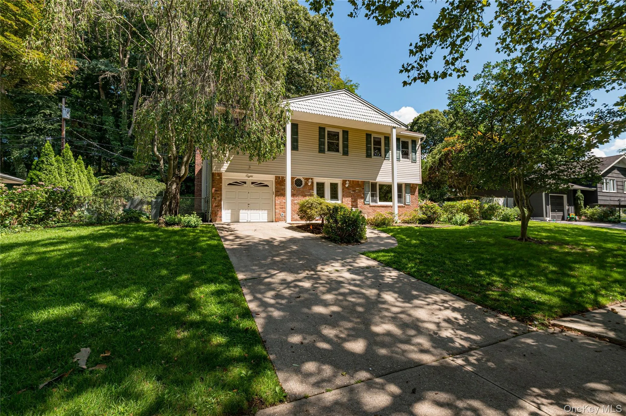 8 Salisbury Drive, Huntington, NY, 5 Bedrooms Bedrooms, 9 Rooms Rooms,2 BathroomsBathrooms,Residential,For Rent,Salisbury,0,1043625 8 Salisbury Drive, Huntington, NY, 5 Bedrooms Bedrooms, 9 Rooms Rooms,2 BathroomsBathrooms,Residential,For Rent,Salisbury,0,1043625