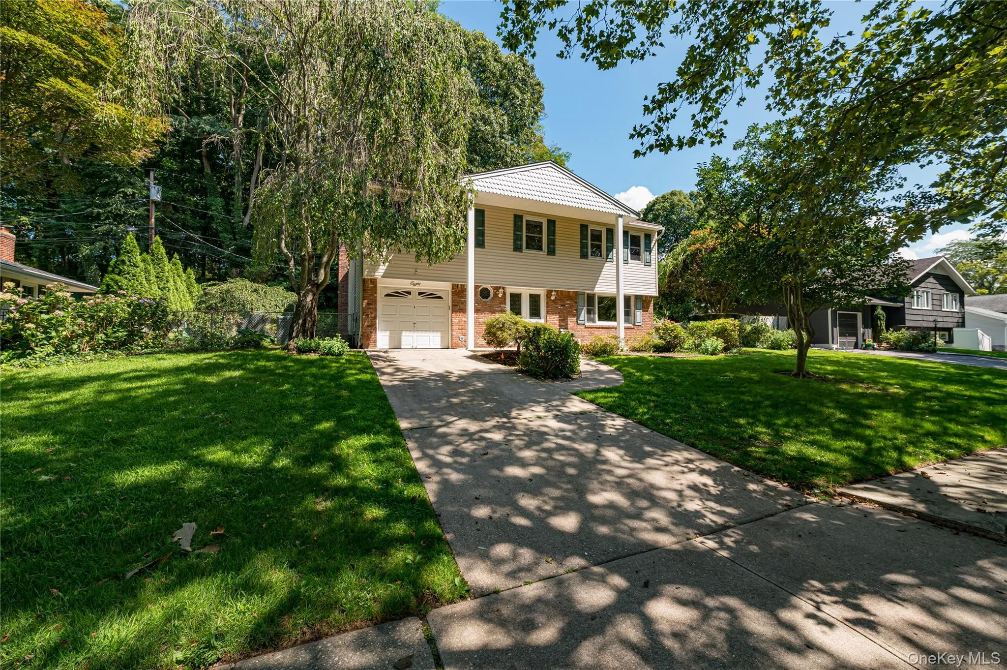 8 Salisbury Drive, Huntington, NY, 5 Bedrooms Bedrooms, 9 Rooms Rooms,2 BathroomsBathrooms,Residential,For Rent,Salisbury,0,1043625 8 Salisbury Drive, Huntington, NY, 5 Bedrooms Bedrooms, 9 Rooms Rooms,2 BathroomsBathrooms,Residential,For Rent,Salisbury,0,1043625