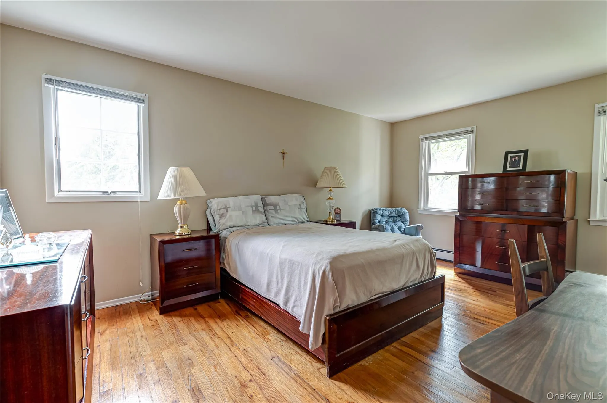 8 Salisbury Drive, Huntington, NY, 5 Bedrooms Bedrooms, 9 Rooms Rooms,2 BathroomsBathrooms,Residential,For Rent,Salisbury,0,1043625 8 Salisbury Drive, Huntington, NY, 5 Bedrooms Bedrooms, 9 Rooms Rooms,2 BathroomsBathrooms,Residential,For Rent,Salisbury,0,1043625