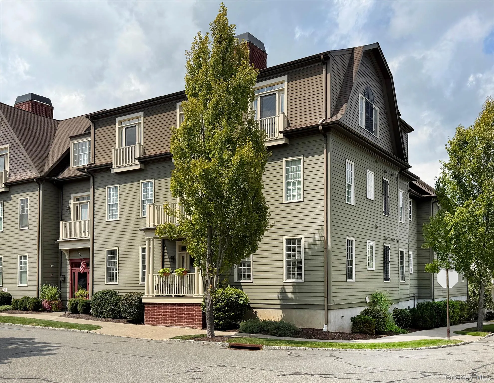 19 Cropsey Street, Warwick (town), NY, 2 Bedrooms Bedrooms, 8 Rooms Rooms,2 BathroomsBathrooms,Residential Lease,For Rent,Cropsey,0,1043628 19 Cropsey Street, Warwick (town), NY, 2 Bedrooms Bedrooms, 8 Rooms Rooms,2 BathroomsBathrooms,Residential Lease,For Rent,Cropsey,0,1043628