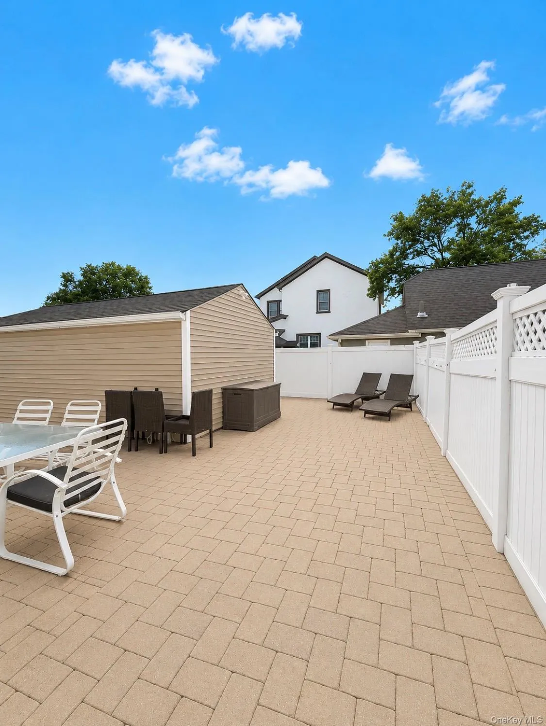 2426 Freeport Street, Hempstead, NY, 3 Bedrooms Bedrooms, 6 Rooms Rooms,1 BathroomBathrooms,Residential,For Rent,Freeport,0,1043629 2426 Freeport Street, Hempstead, NY, 3 Bedrooms Bedrooms, 6 Rooms Rooms,1 BathroomBathrooms,Residential,For Rent,Freeport,0,1043629