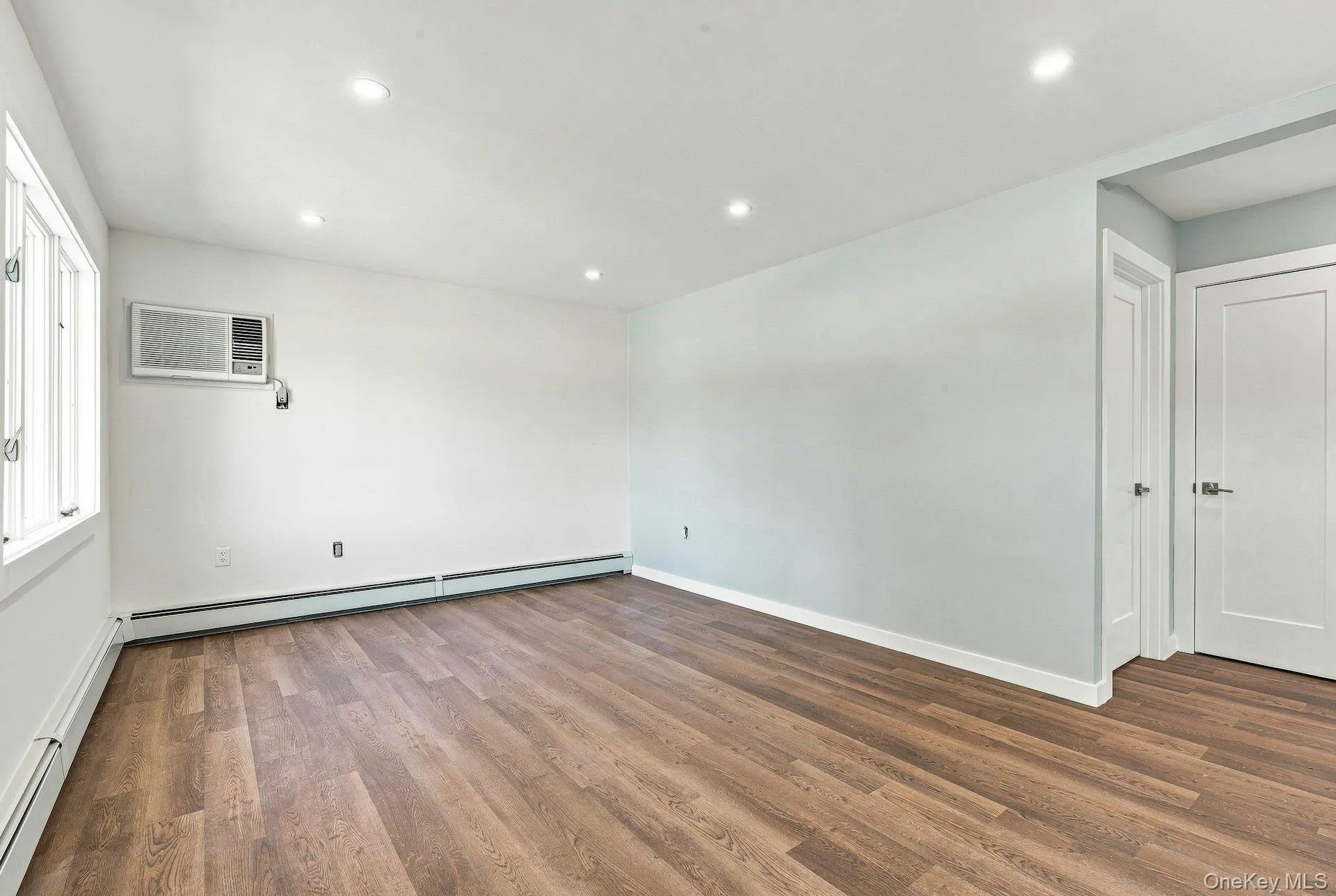 26 Birch Lane, Hempstead, NY, 3 Bedrooms Bedrooms, 6 Rooms Rooms,2 BathroomsBathrooms,Residential,For Rent,Birch,0,1043633 26 Birch Lane, Hempstead, NY, 3 Bedrooms Bedrooms, 6 Rooms Rooms,2 BathroomsBathrooms,Residential,For Rent,Birch,0,1043633