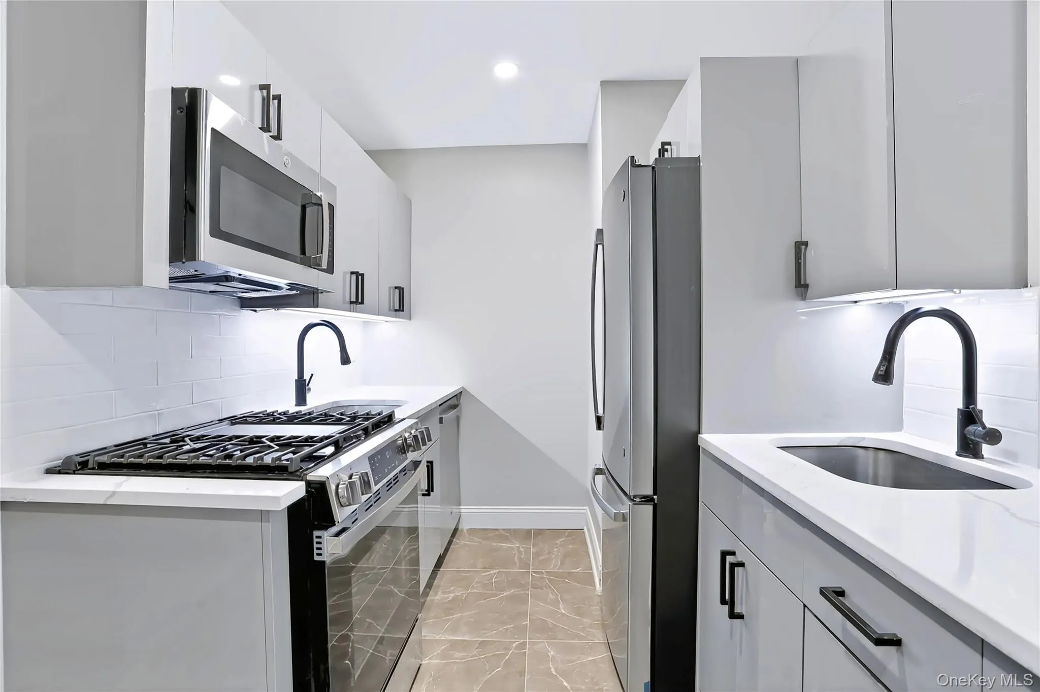 221 Kearsing Parkway, Ramapo, NY, 1 Bedroom Bedrooms, 3 Rooms Rooms,1 BathroomBathrooms,Residential,For Rent,Kearsing,0,1043644 221 Kearsing Parkway, Ramapo, NY, 1 Bedroom Bedrooms, 3 Rooms Rooms,1 BathroomBathrooms,Residential,For Rent,Kearsing,0,1043644