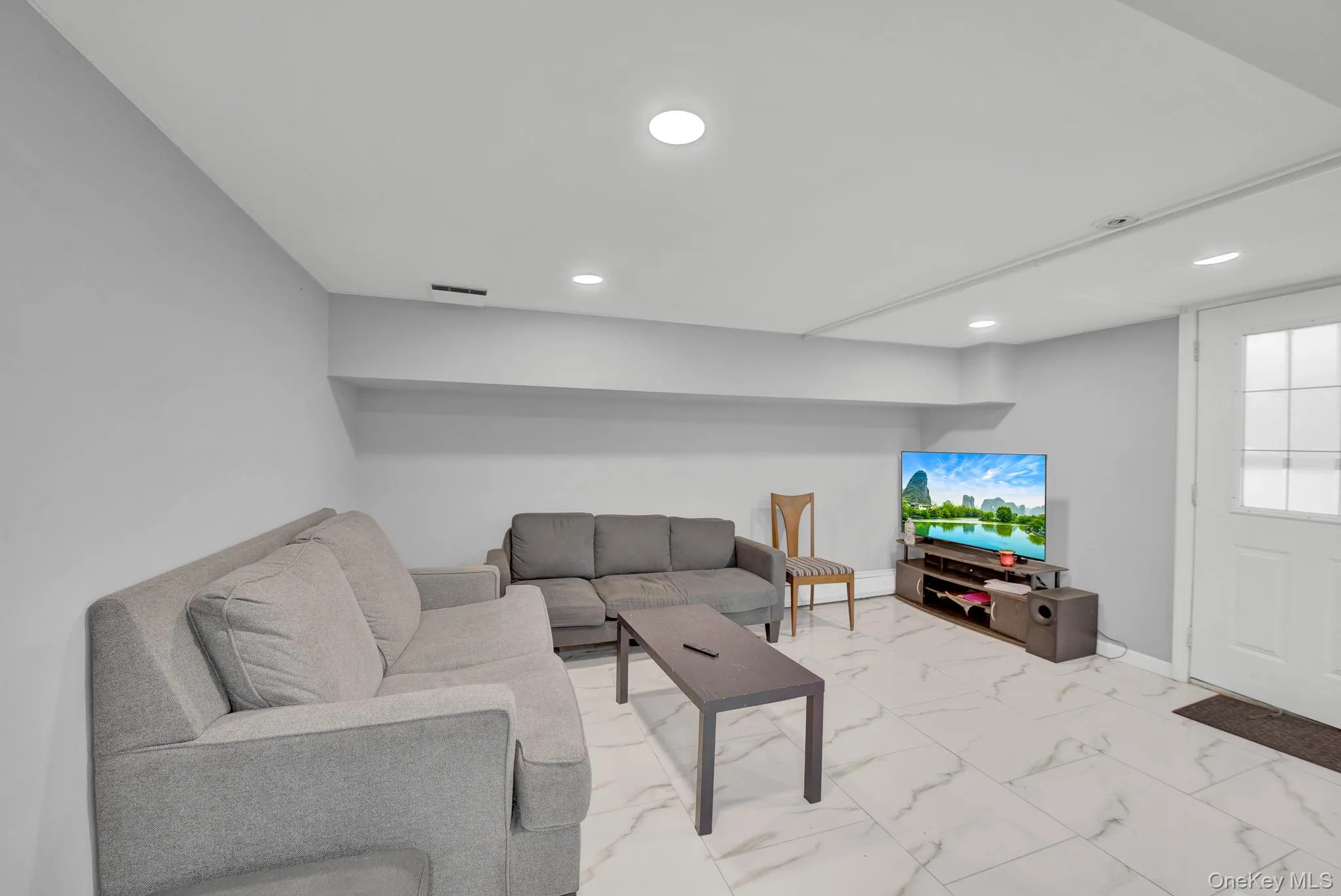 520 Kirkman Avenue, Hempstead, NY, 6 Bedrooms Bedrooms, 12 Rooms Rooms,3 BathroomsBathrooms,Residential,For Rent,Kirkman,0,1043649 520 Kirkman Avenue, Hempstead, NY, 6 Bedrooms Bedrooms, 12 Rooms Rooms,3 BathroomsBathrooms,Residential,For Rent,Kirkman,0,1043649