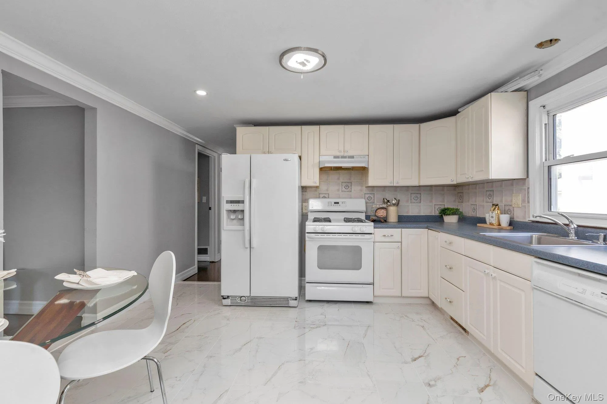 520 Kirkman Avenue, Hempstead, NY, 6 Bedrooms Bedrooms, 12 Rooms Rooms,3 BathroomsBathrooms,Residential,For Rent,Kirkman,0,1043649 520 Kirkman Avenue, Hempstead, NY, 6 Bedrooms Bedrooms, 12 Rooms Rooms,3 BathroomsBathrooms,Residential,For Rent,Kirkman,0,1043649
