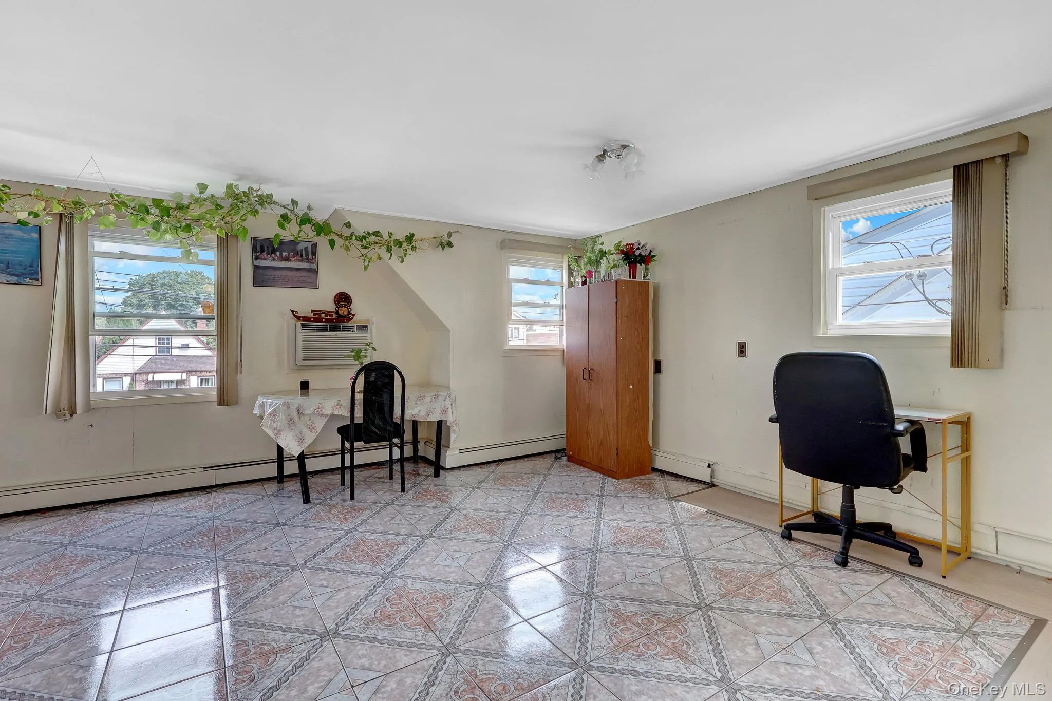 411 New Hyde Park Road, North Hempstead, NY, 5 Bedrooms Bedrooms, 7 Rooms Rooms,2 BathroomsBathrooms,Residential,For Rent,New Hyde Park,0,1043651 411 New Hyde Park Road, North Hempstead, NY, 5 Bedrooms Bedrooms, 7 Rooms Rooms,2 BathroomsBathrooms,Residential,For Rent,New Hyde Park,0,1043651