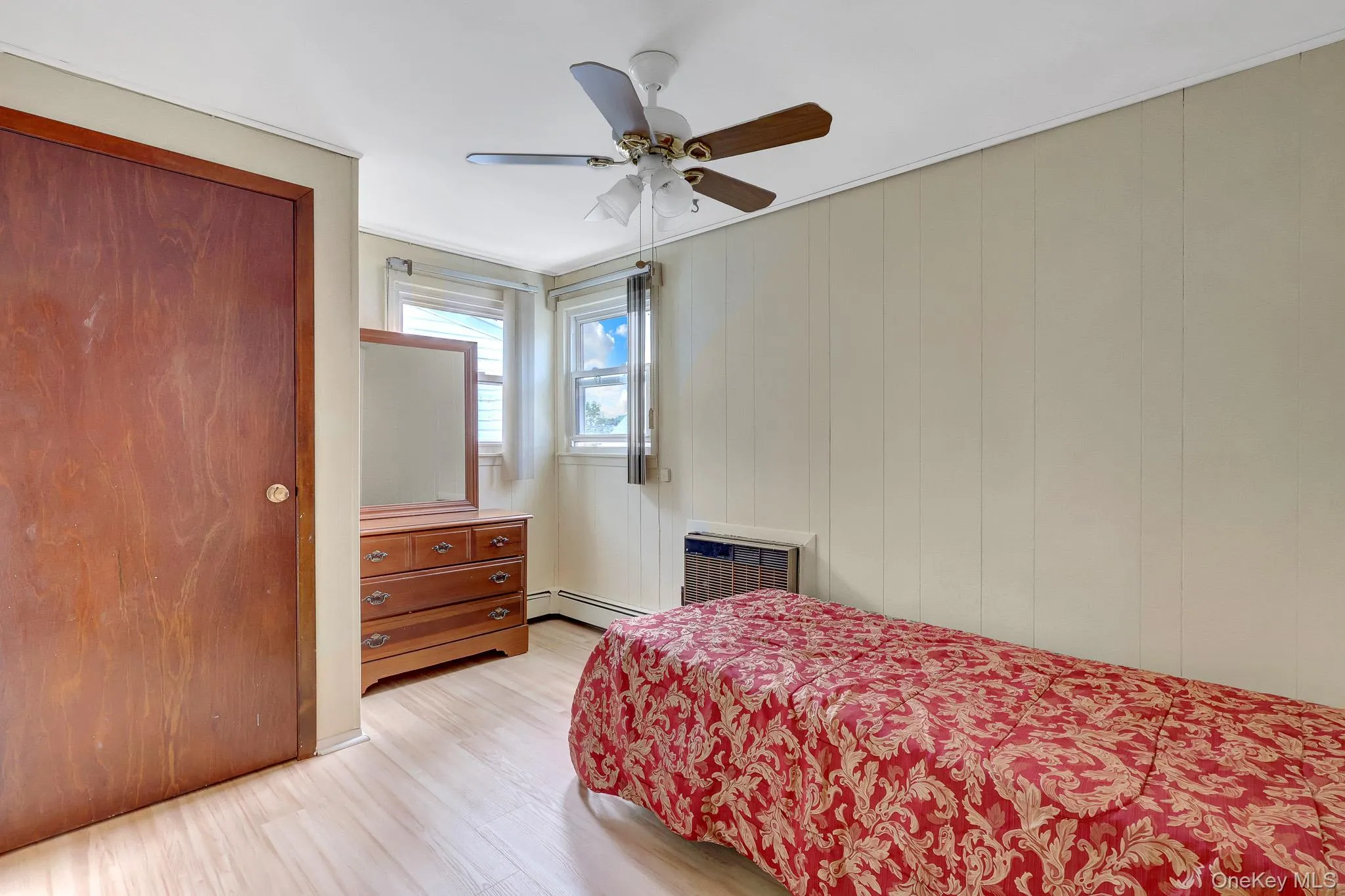411 New Hyde Park Road, North Hempstead, NY, 5 Bedrooms Bedrooms, 7 Rooms Rooms,2 BathroomsBathrooms,Residential,For Rent,New Hyde Park,0,1043651 411 New Hyde Park Road, North Hempstead, NY, 5 Bedrooms Bedrooms, 7 Rooms Rooms,2 BathroomsBathrooms,Residential,For Rent,New Hyde Park,0,1043651